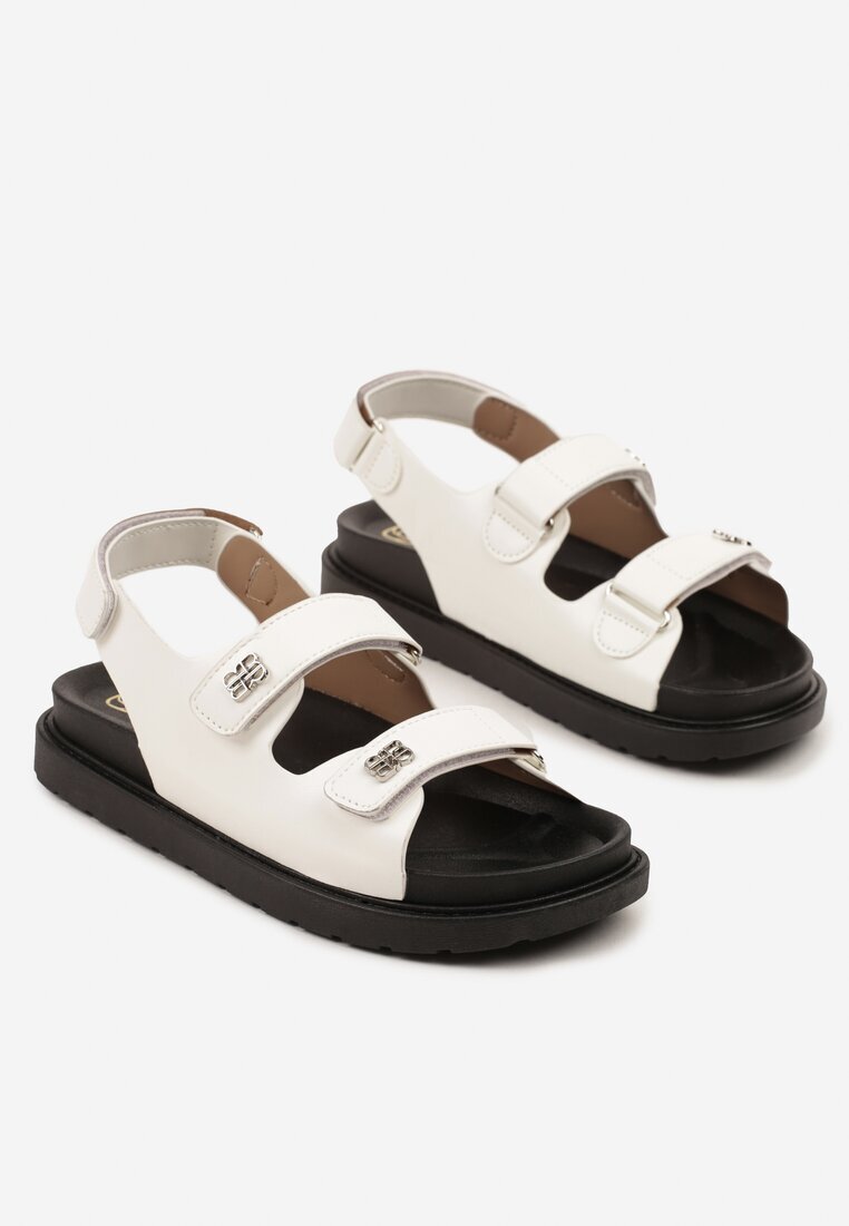 givana Sandale Albe cu închidere Velcro decorate cu aplicații metalice Marulissa