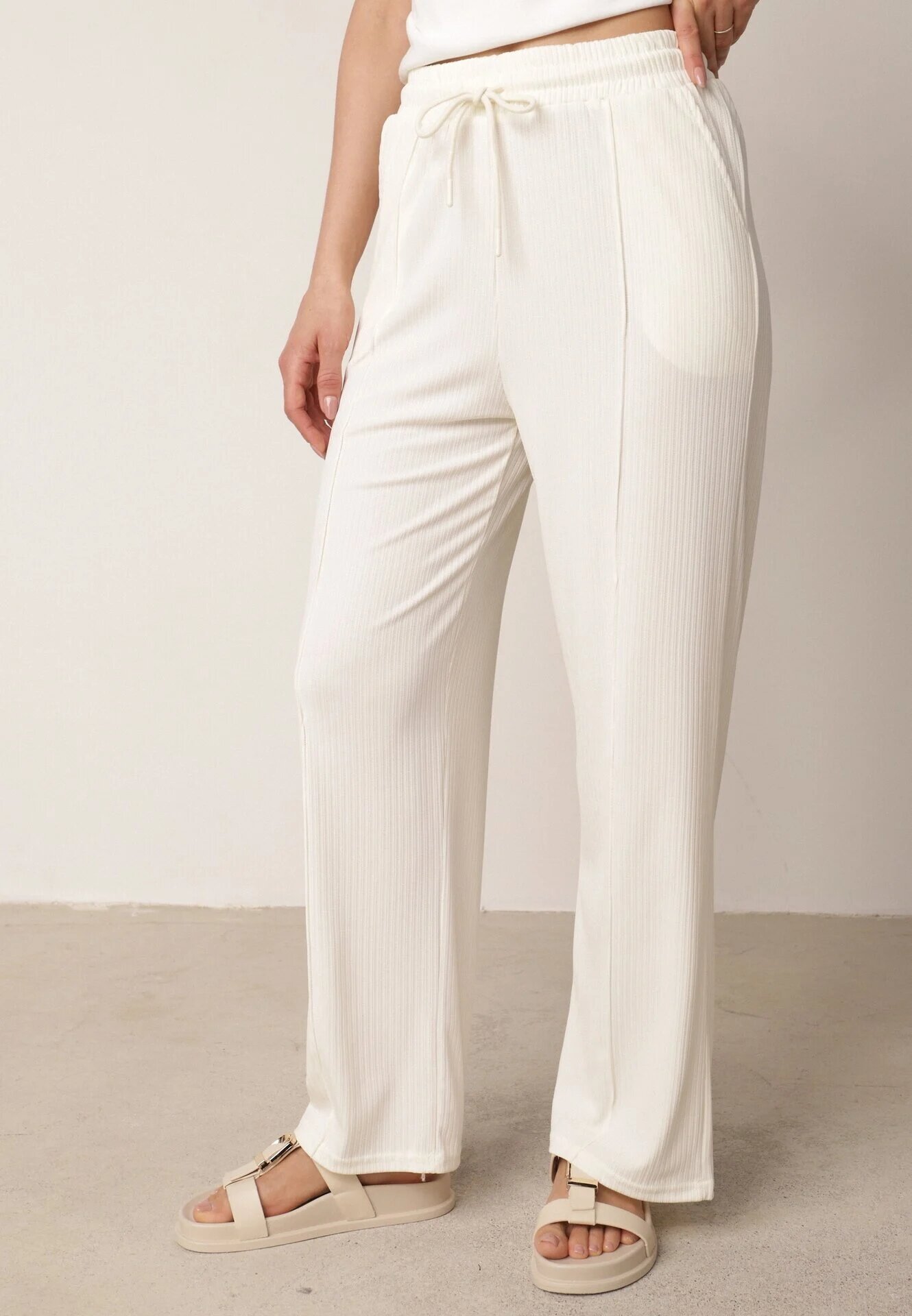 glo-story Pantaloni Bej
