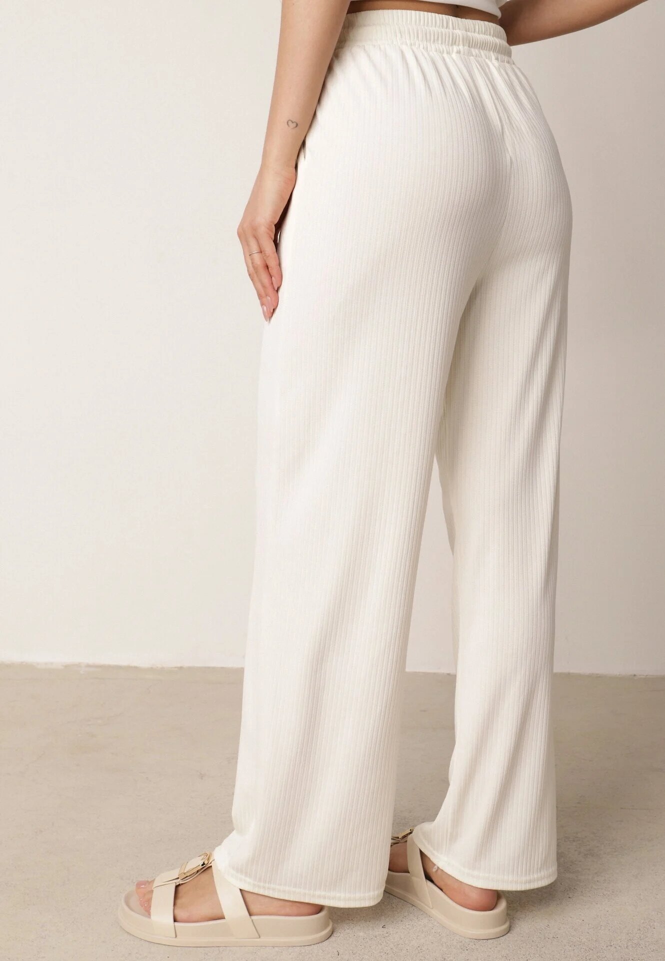 glo-story Pantaloni Bej