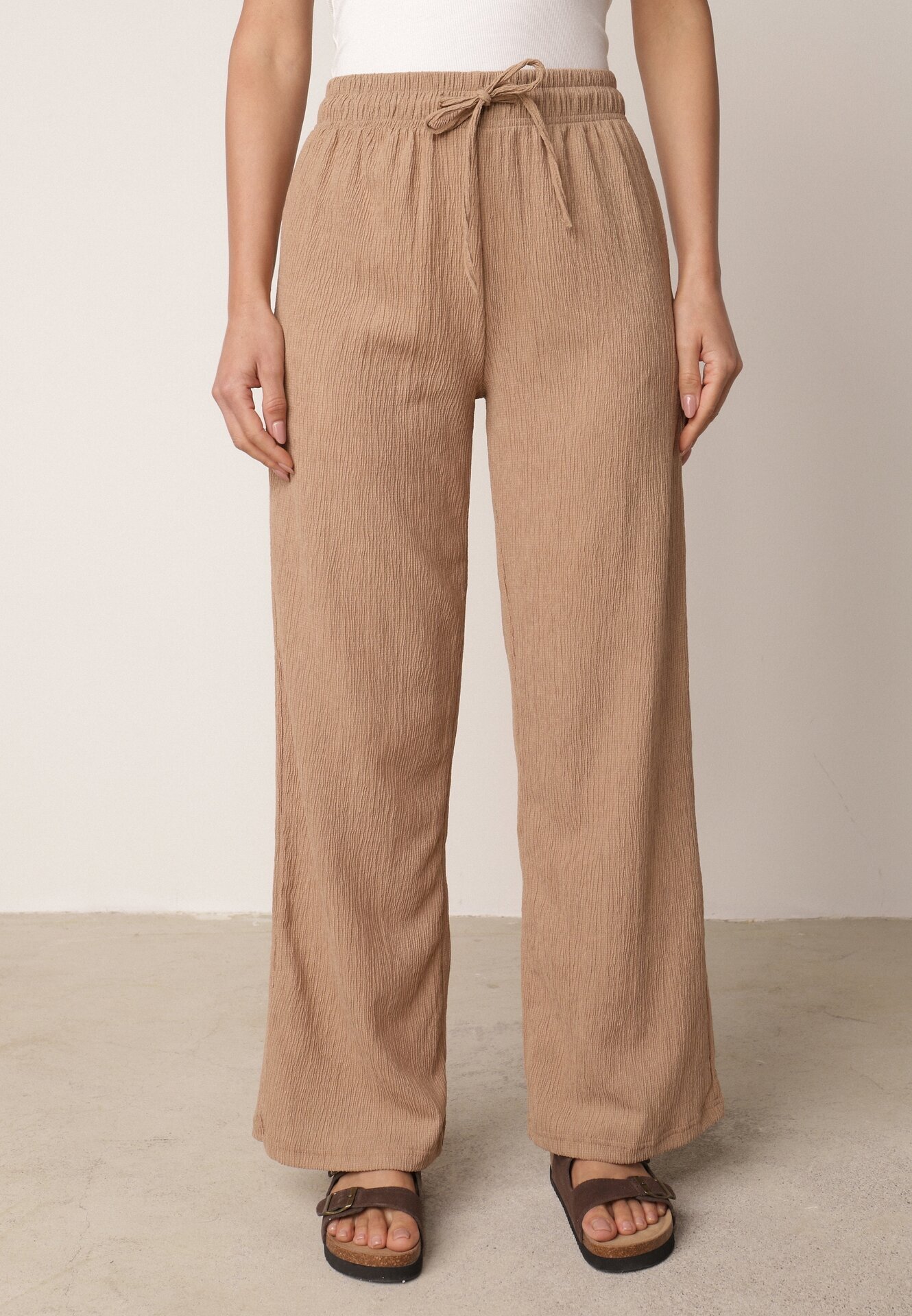 glo-story Pantaloni Bej