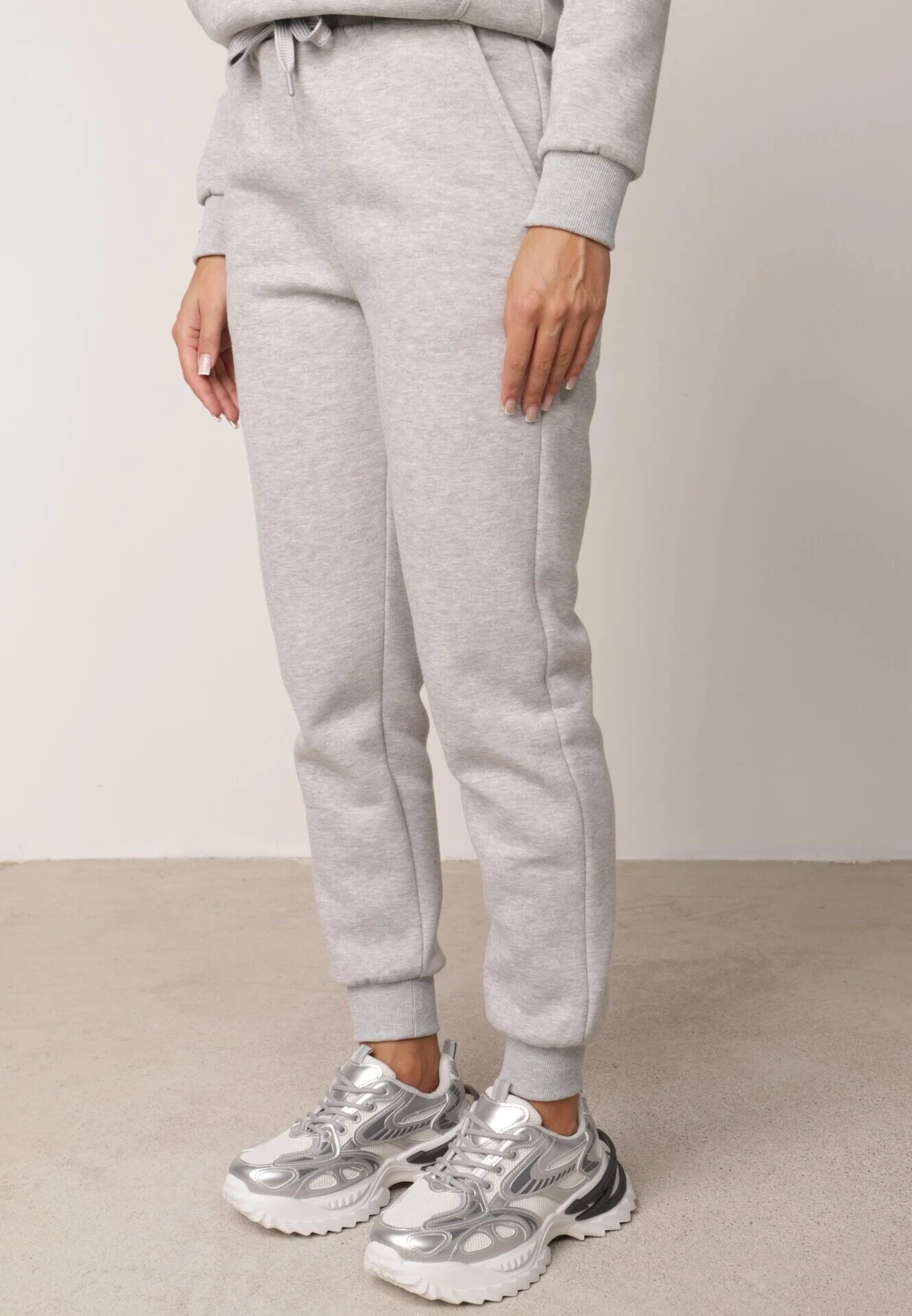 glo-story Pantaloni de trening izolați cu bumbac tip jogger cu manșete Obsida Gri deschis
