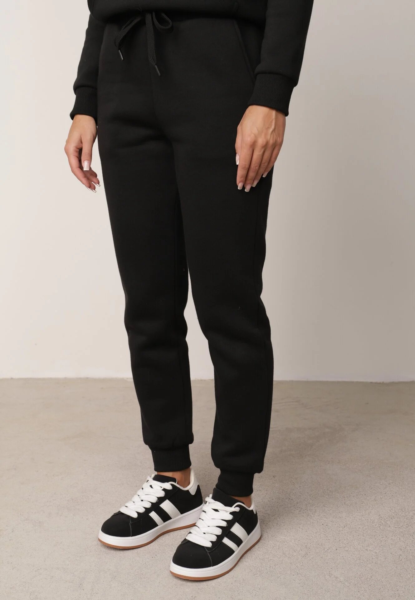 glo-story Pantaloni de trening izolați cu bumbac tip jogger cu manșete Obsida Negri