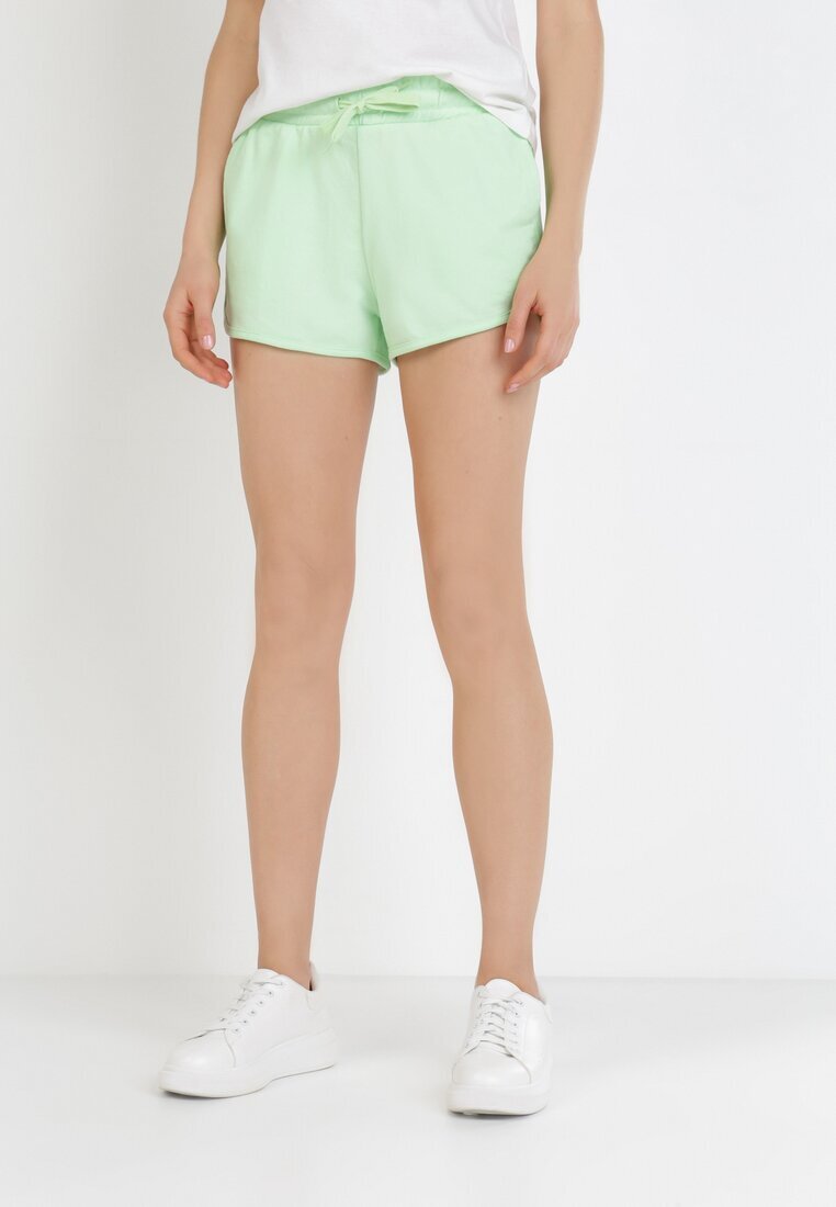 glo-story Pantaloni scurți Verde deschis Amiphaphine