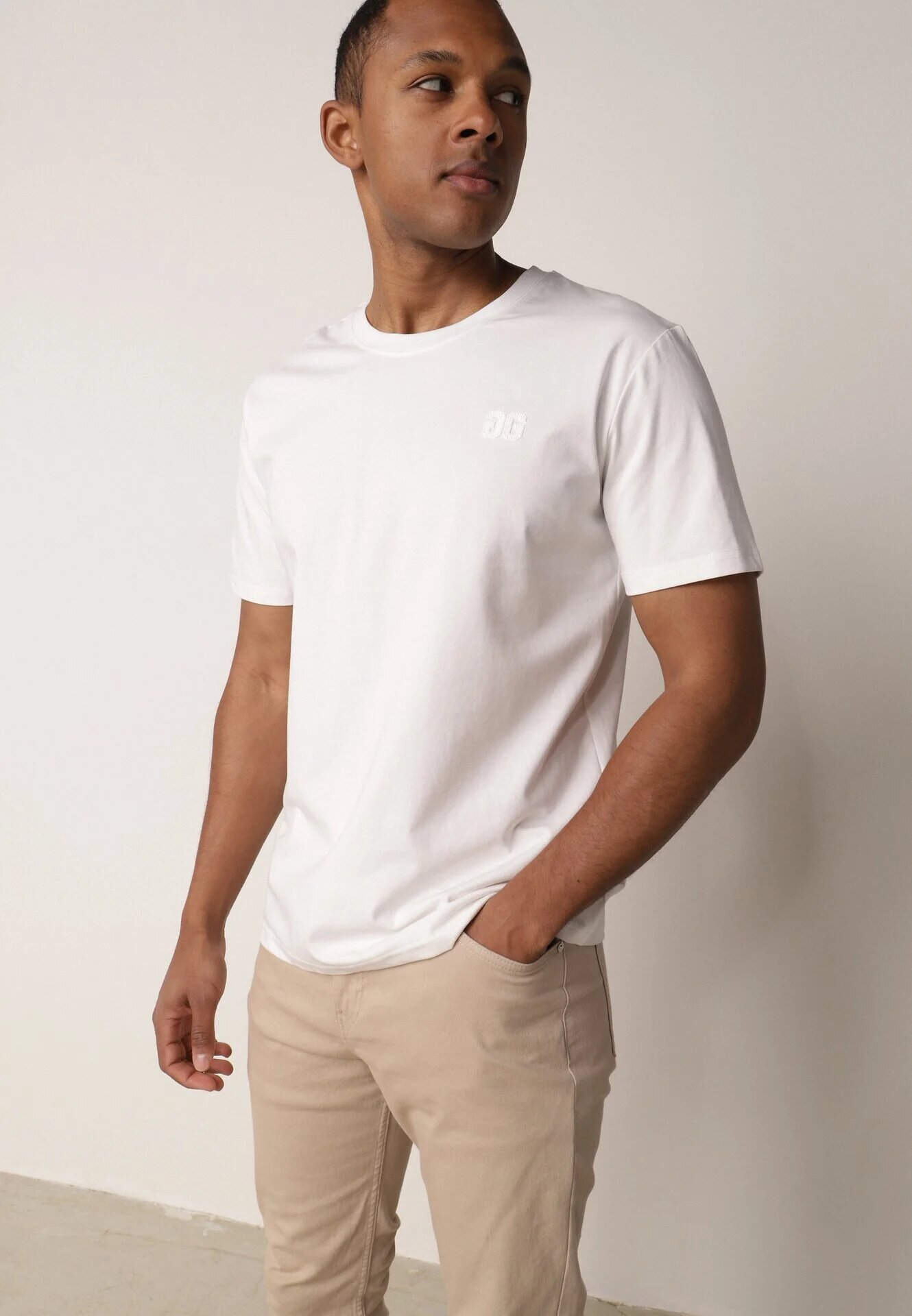 glo-story T-shirt Alb