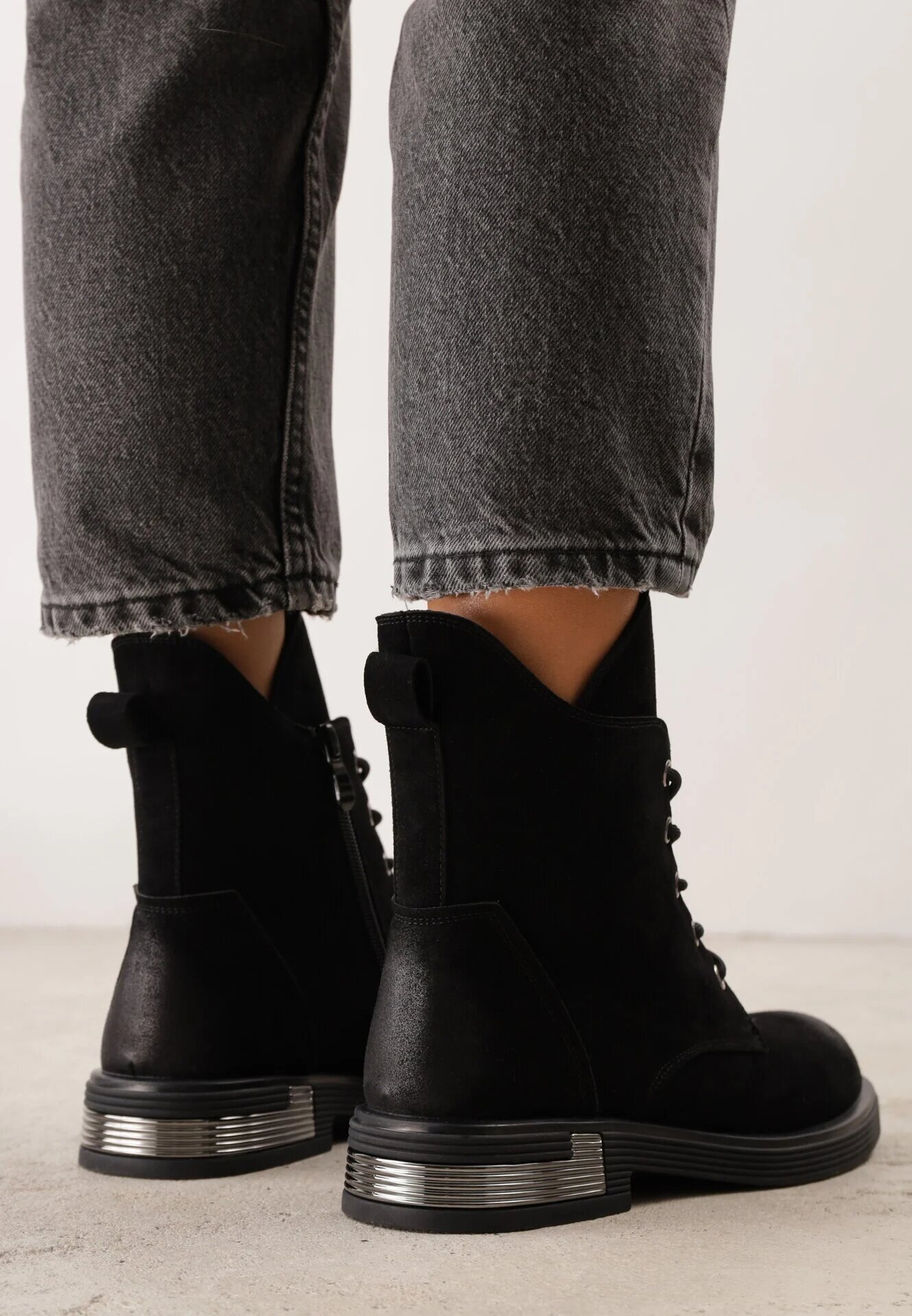 goodin Ghete din piele naturală în stil worker cu abraziuni stilizate Irlere Negre