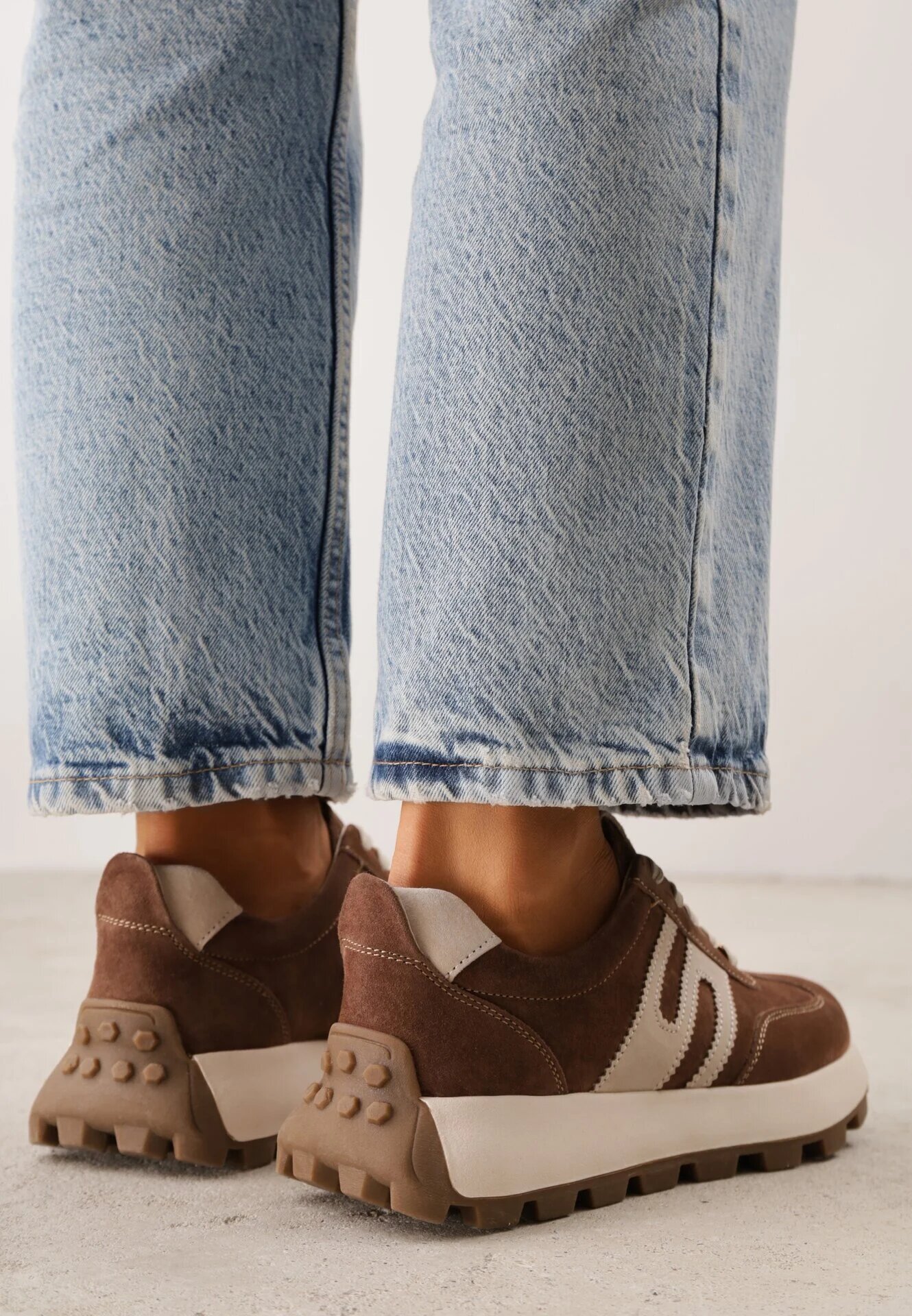 goodin Sneakers din piele întoarsă pe talpă groasă cu profil Viassoa Maro