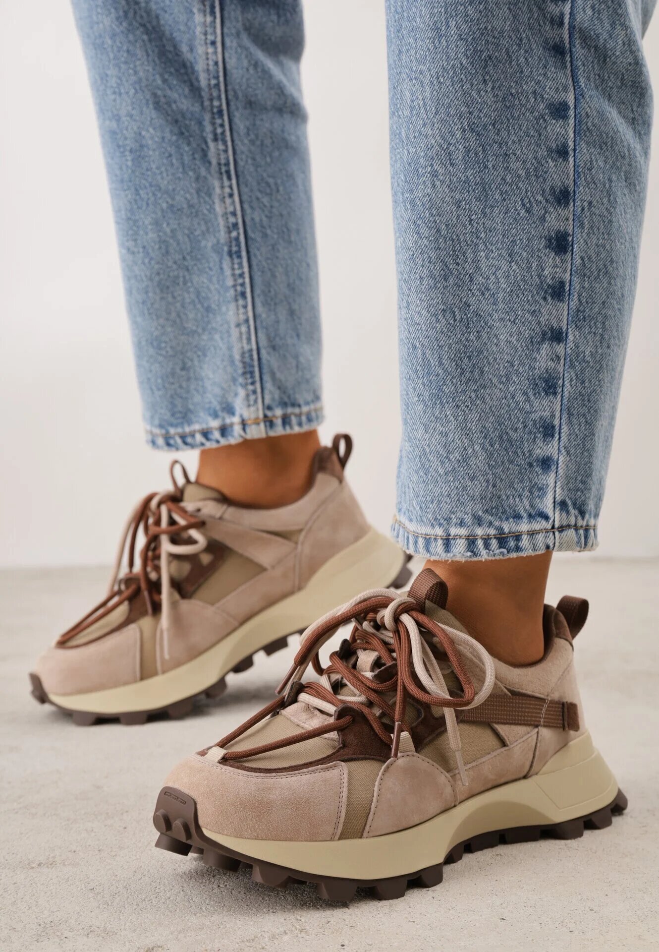 goodin Sneakers din piele întoarsă pe talpă groasă cu șireturi duble Linoza Bej