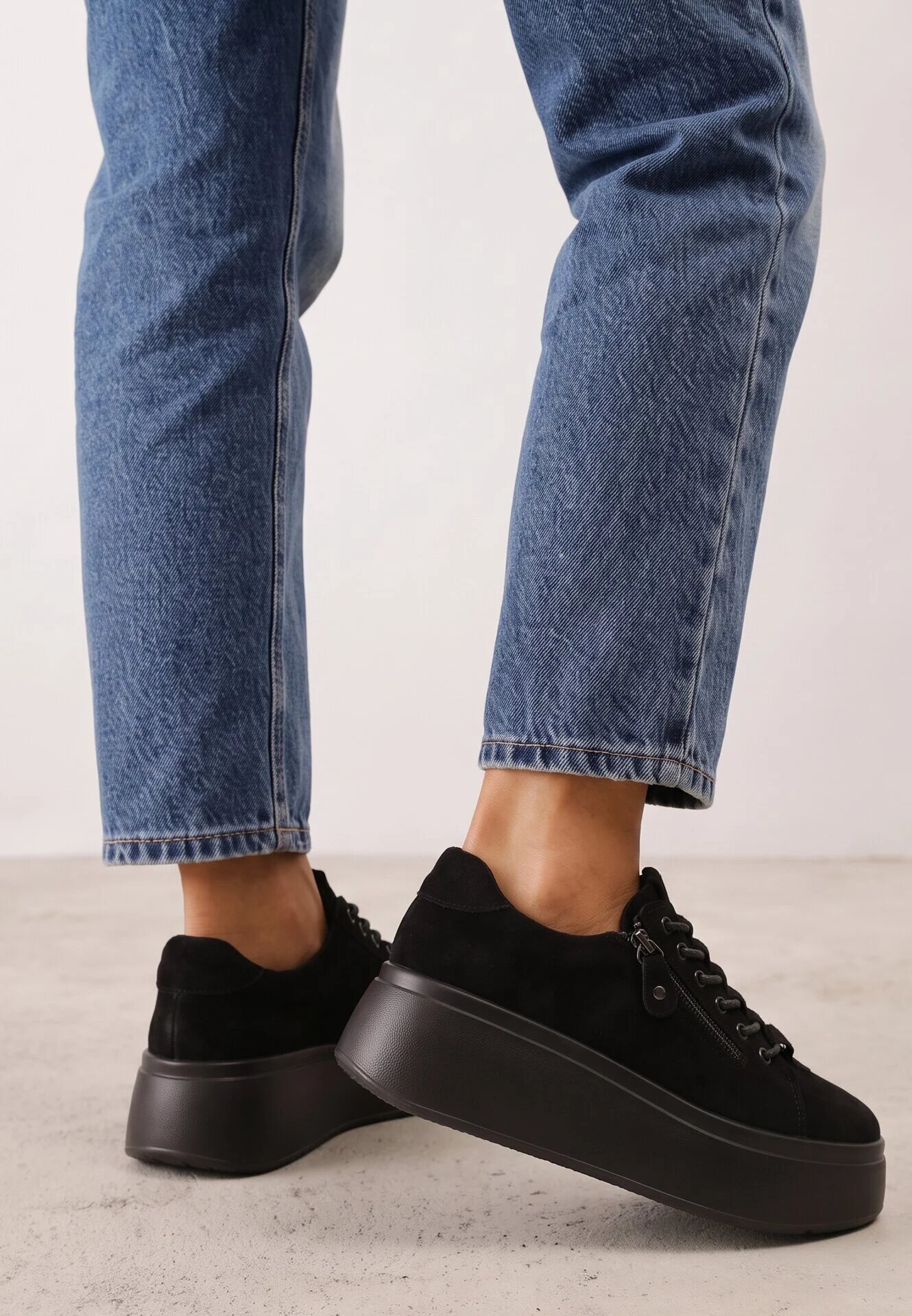 goodin Sneakers din piele întoarsă pe talpă groasă decorate cu fermoar Belko Negri