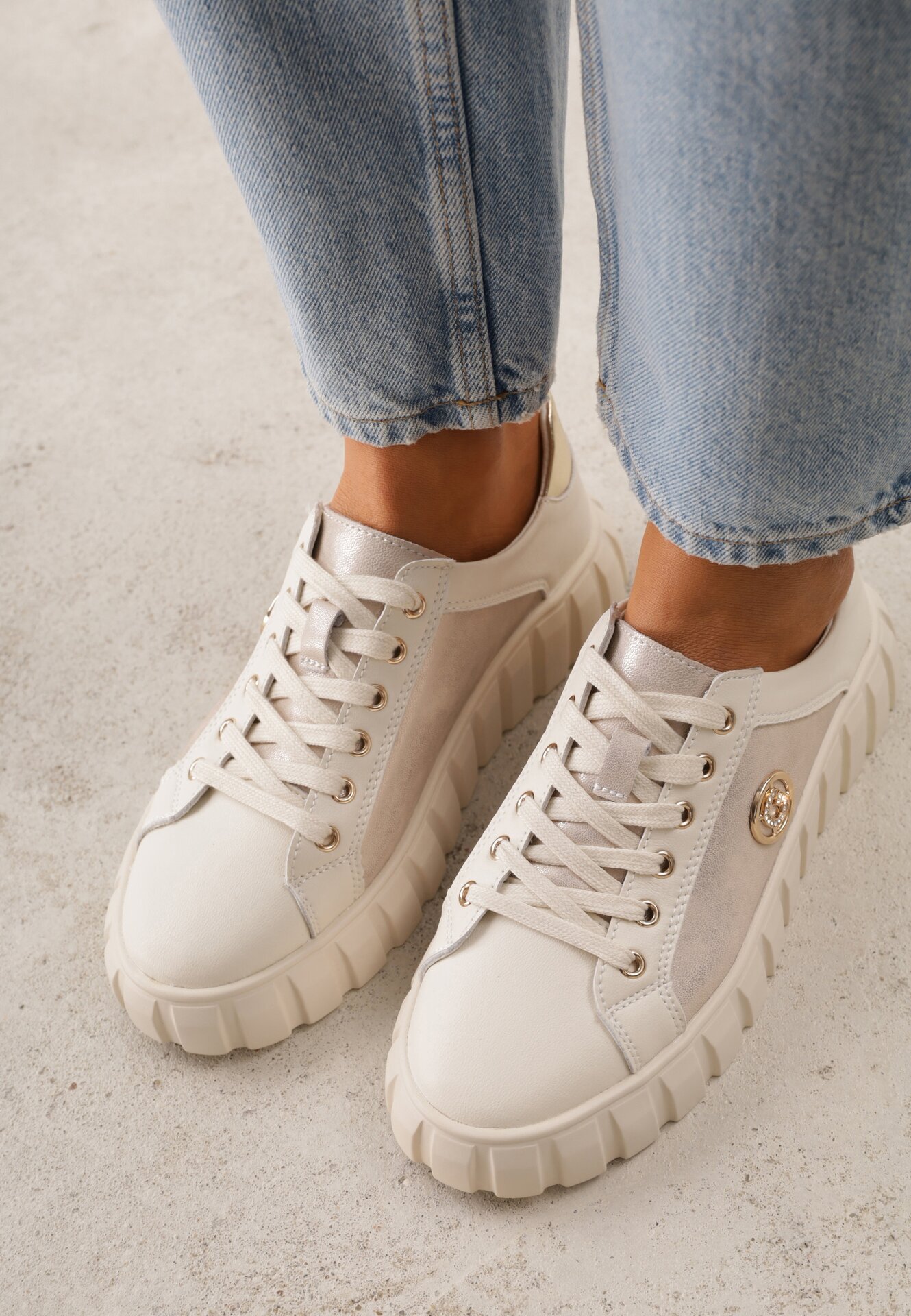 goodin Sneakers din piele naturală cu platformă joasă și accente metalice Rilmi Bej cu auriu