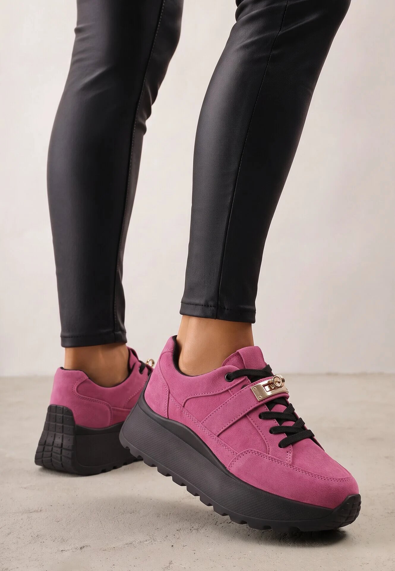 goodin Sneakers din piele pe talpă groasă cu curea și închidere metalică Cirmia Mov