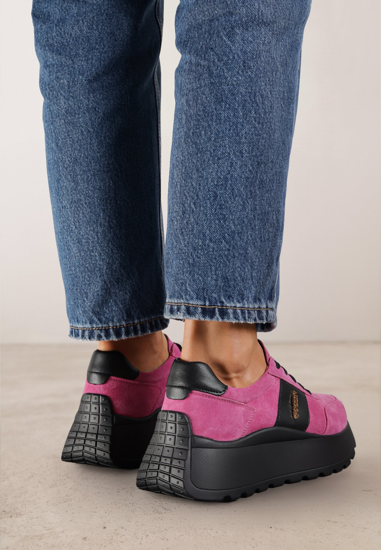 goodin Sneakers Mov