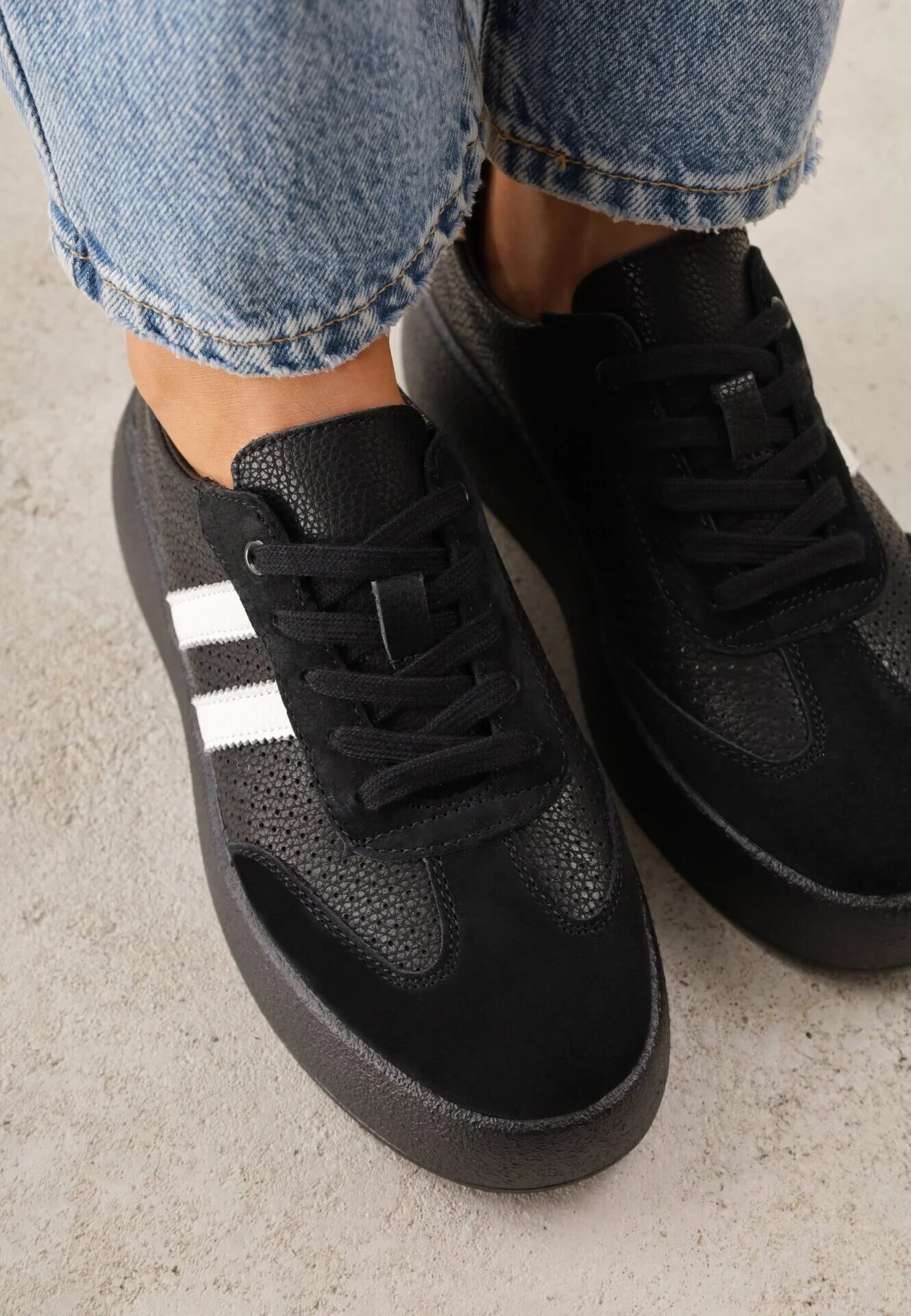goodin Sneakers negri din piele pe talpă groasă decorați cu curele și perforații Wiefia