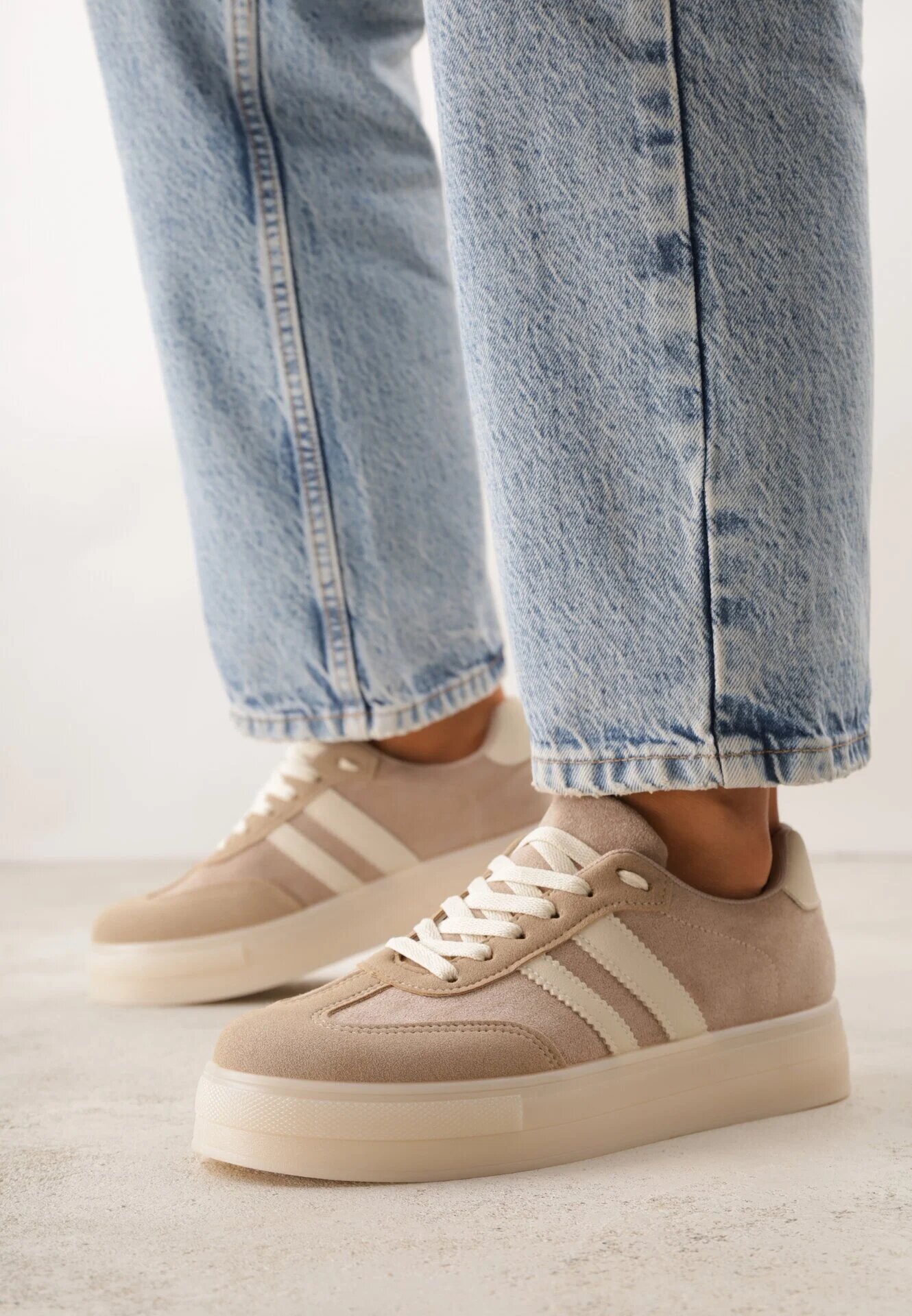 ideal Adidași Bej închis pe Talpă Groasă de Cauciuc cu Benzi pe Laterale Ninlili