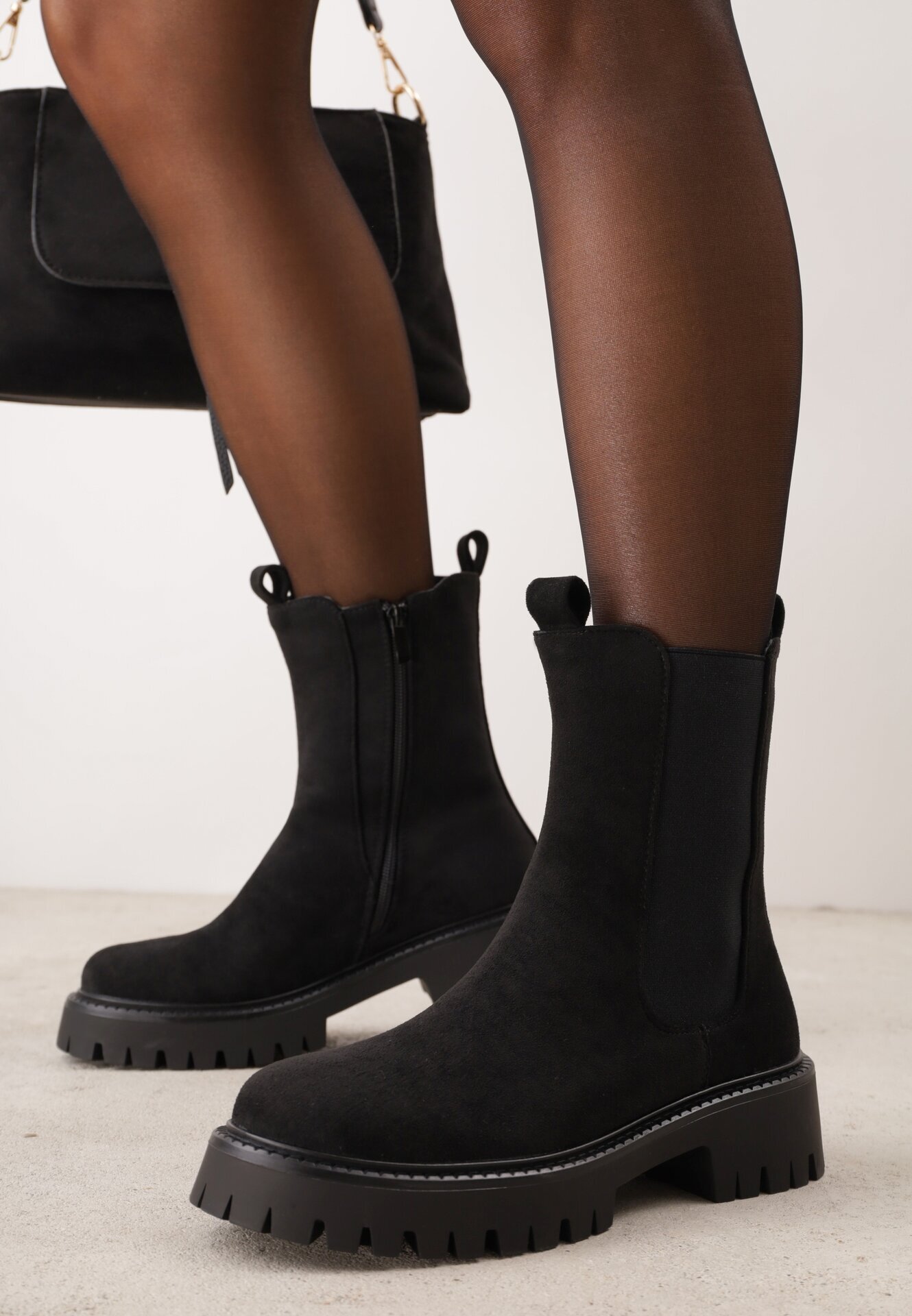 ideal Botine clasice cu talpă joasă (tip chelsea) din imitație de piele întoarsă cu talpă profilată Journa Negre