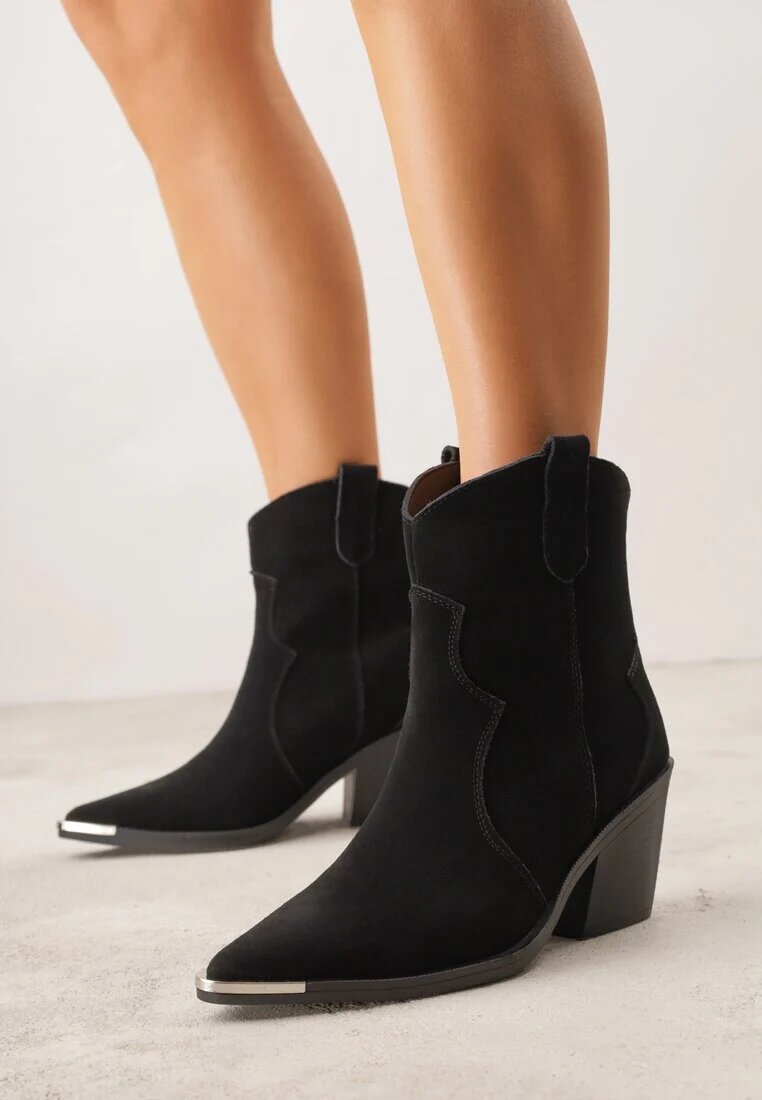 ideal Botine Negre Cowboy din Piele Naturală Decorate cu Vârf Metalic Saberra