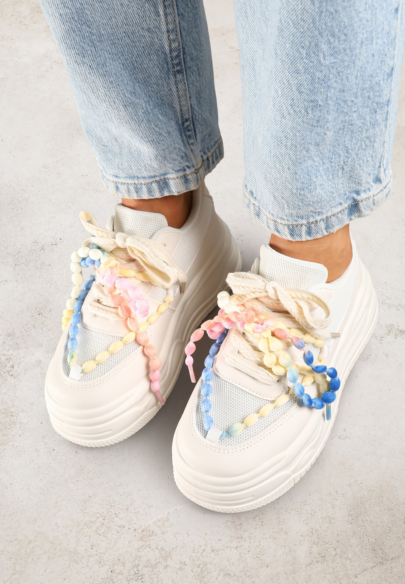 ideal Sneakers Bej pe Talpă Groasă Decorate cu Mărgele Amomera
