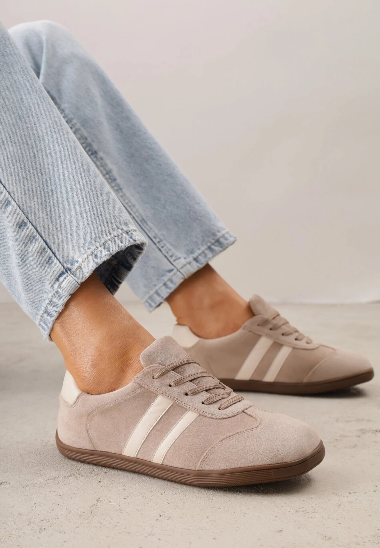 ideal Sneakers Casual tip barefoot din imitație de piele întoarsă Makka Bej închis