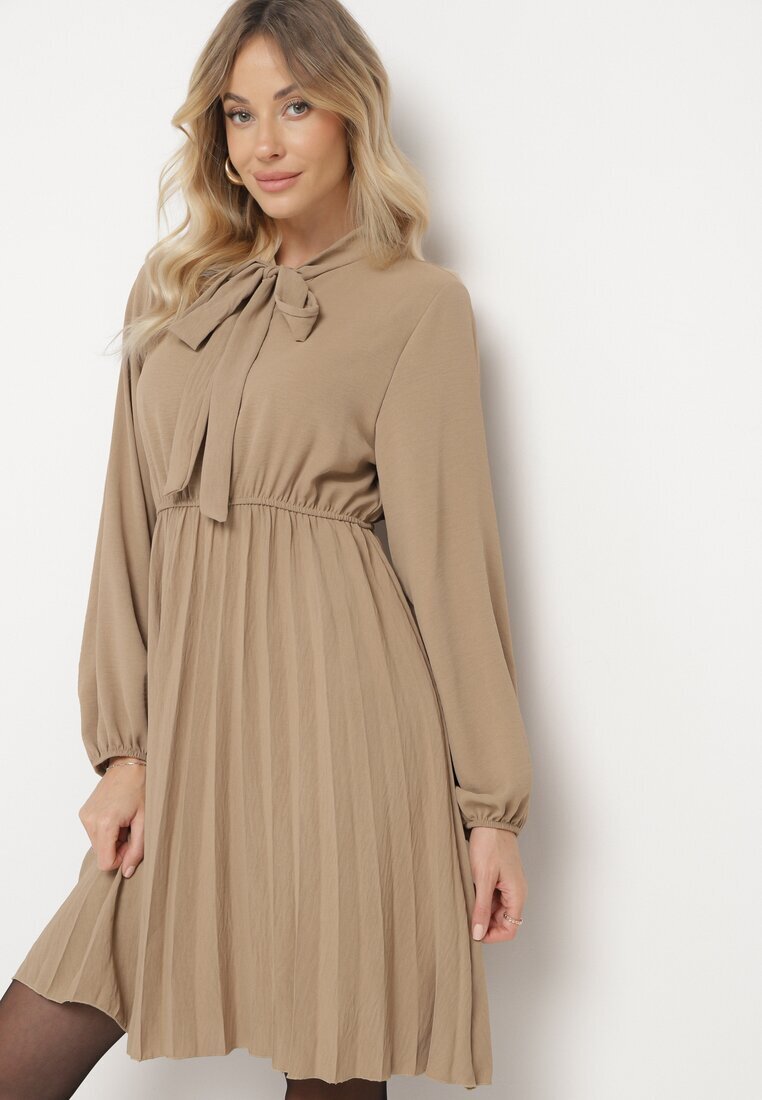 j studio Rochie Bej închis Plisată cu șnur decorativ și elastic în talie Melondria