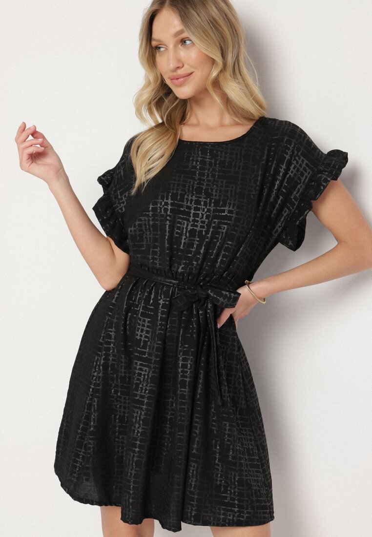j studio Rochie Neagră Decorată cu Volane și cu Curea Izulira