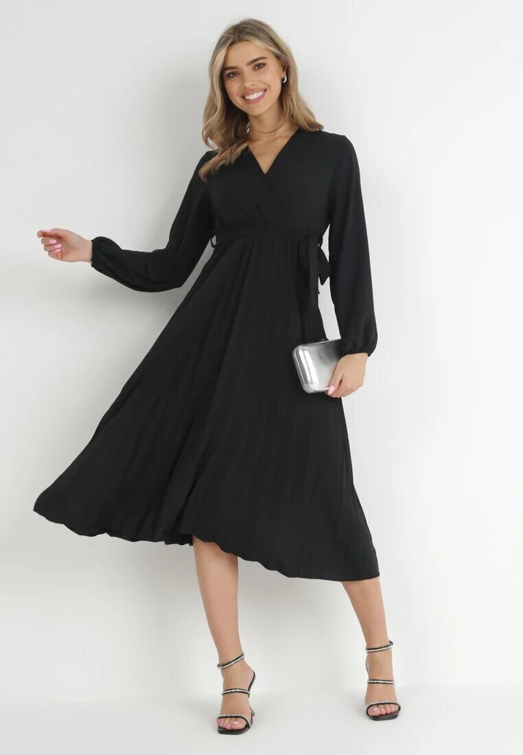 j studio Rochie Neagră Mesyre