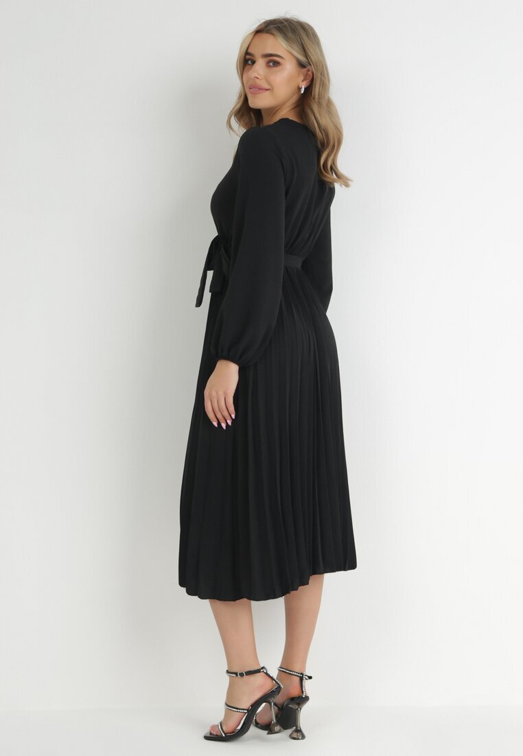 j studio Rochie Neagră Mesyre