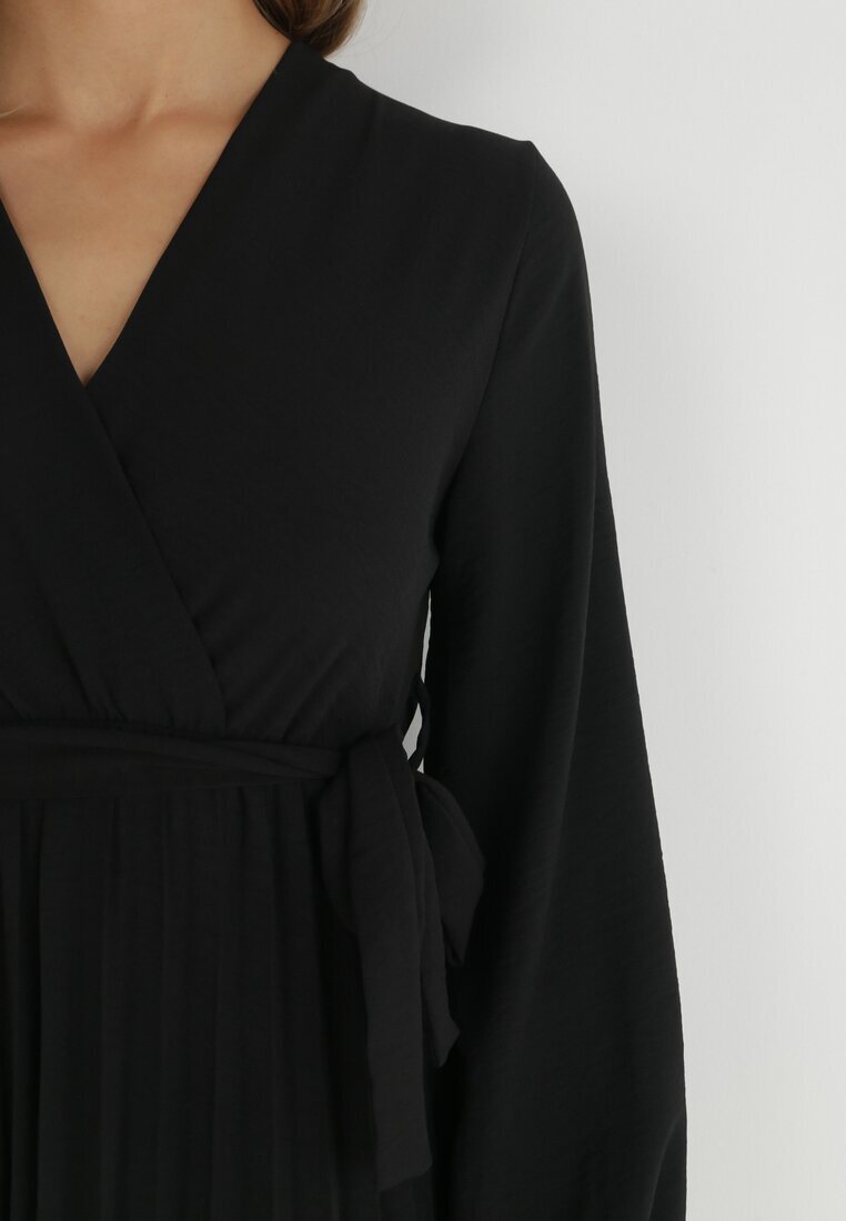 j studio Rochie Neagră Mesyre