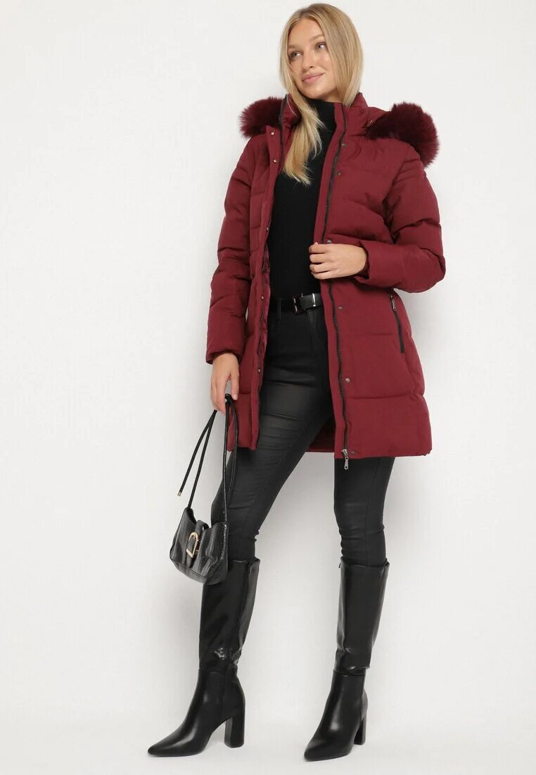 j.style Jachetă Bordeaux de iarnă matlasată și cu glugă cu blană Gisatte