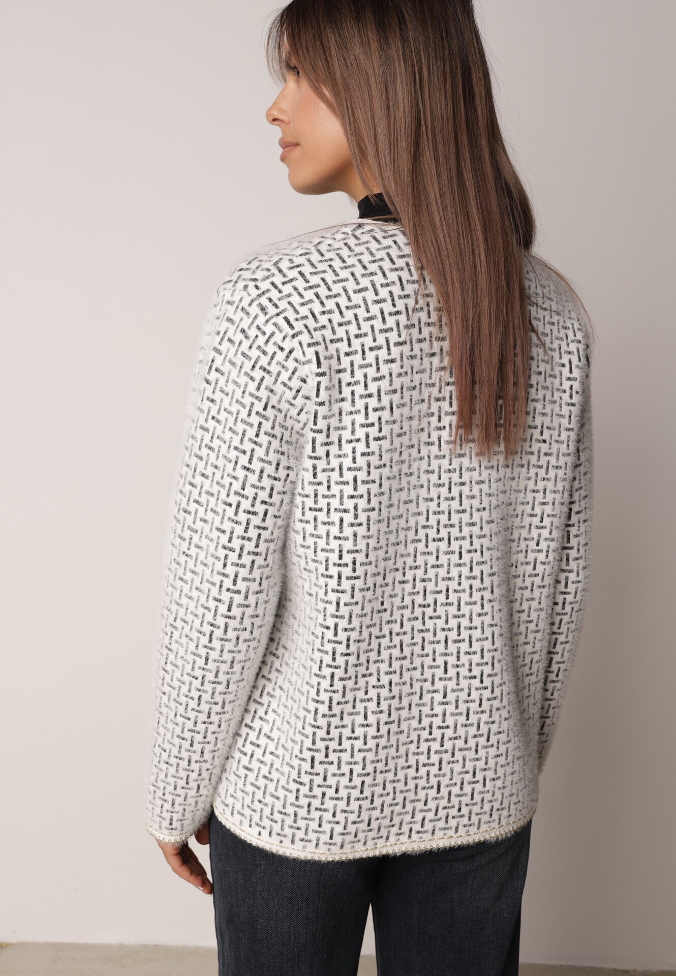 j&x Cardigan cu adaos de lână cu model geometric cu nasturi decorativi din imitație de perle Kasandra Alb