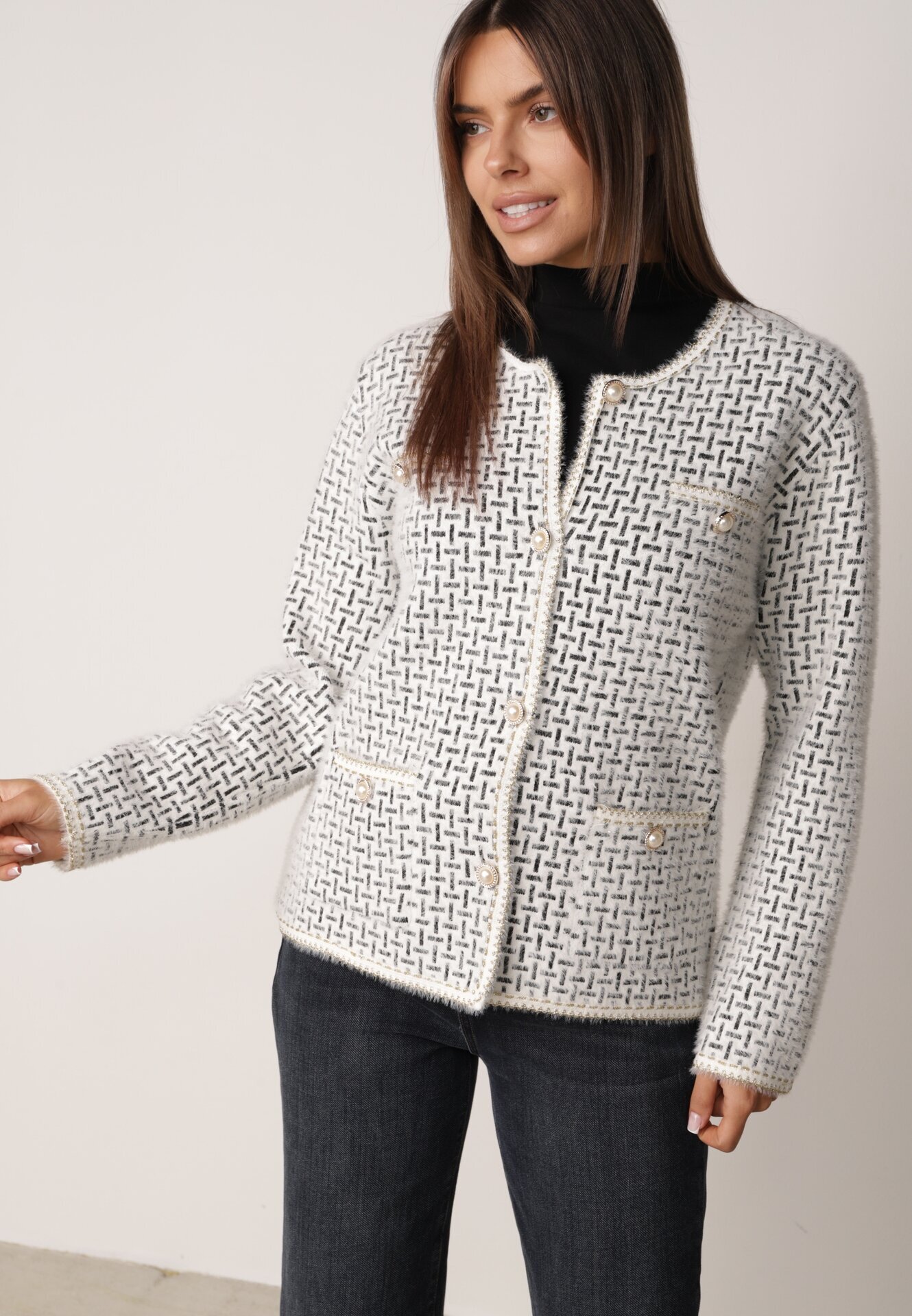 j&x Cardigan cu adaos de lână cu model geometric cu nasturi decorativi din imitație de perle Kasandra Alb