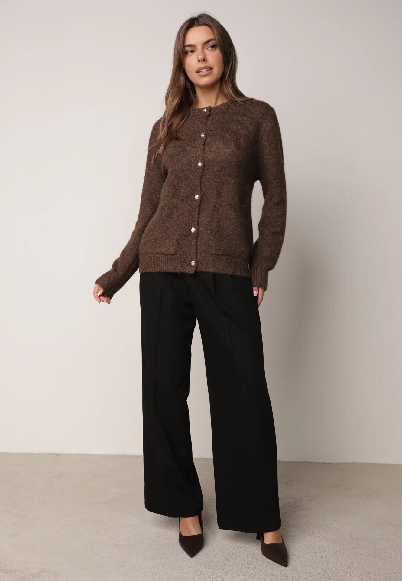 j&x Cardigan cu lână și bumbac cu nasturi și buzunare elegante Orlandia Maro