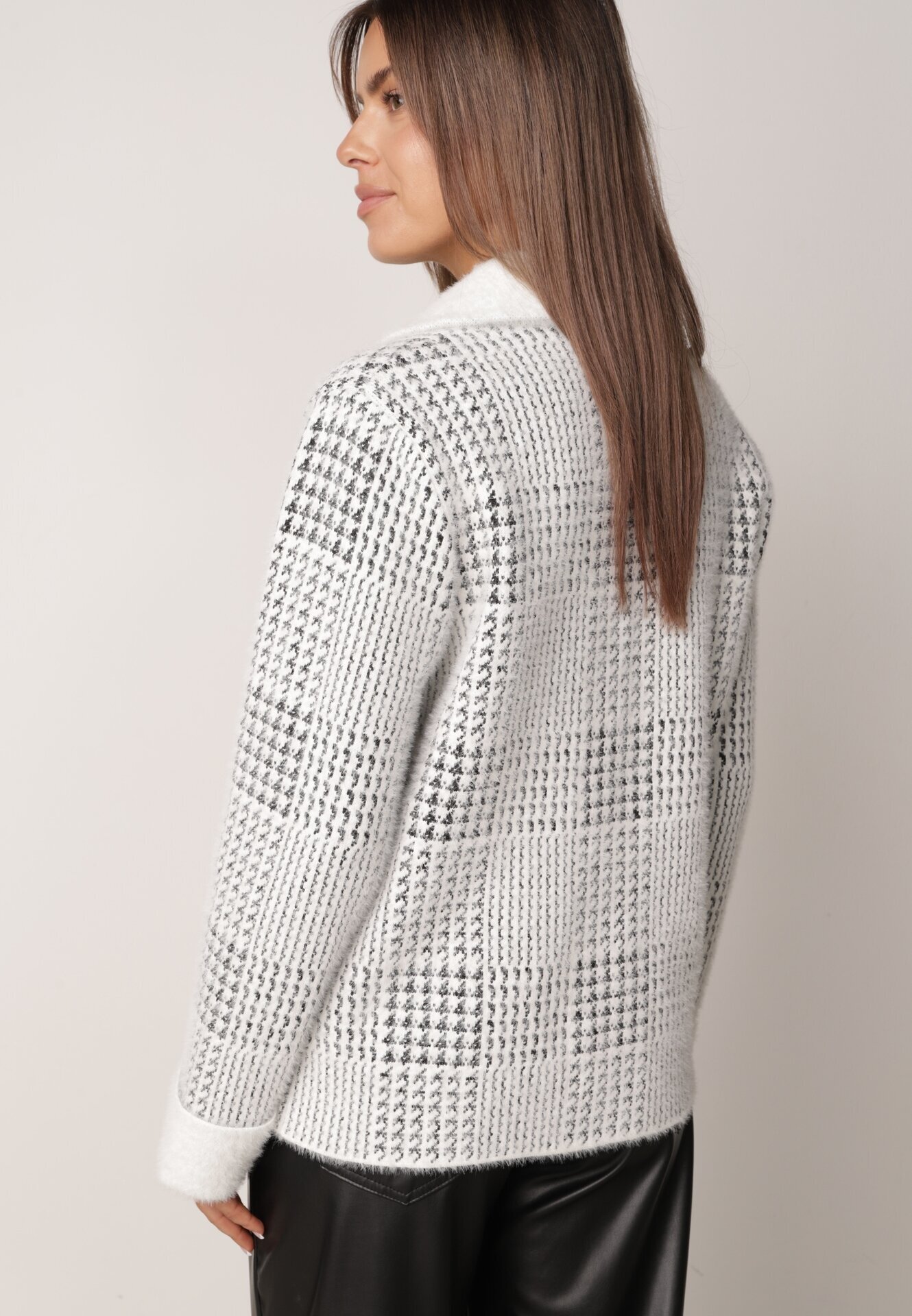 j&x Cardigan descheiat din lână cu model în carouri bouclé cu guler și manșete Azoria Alb