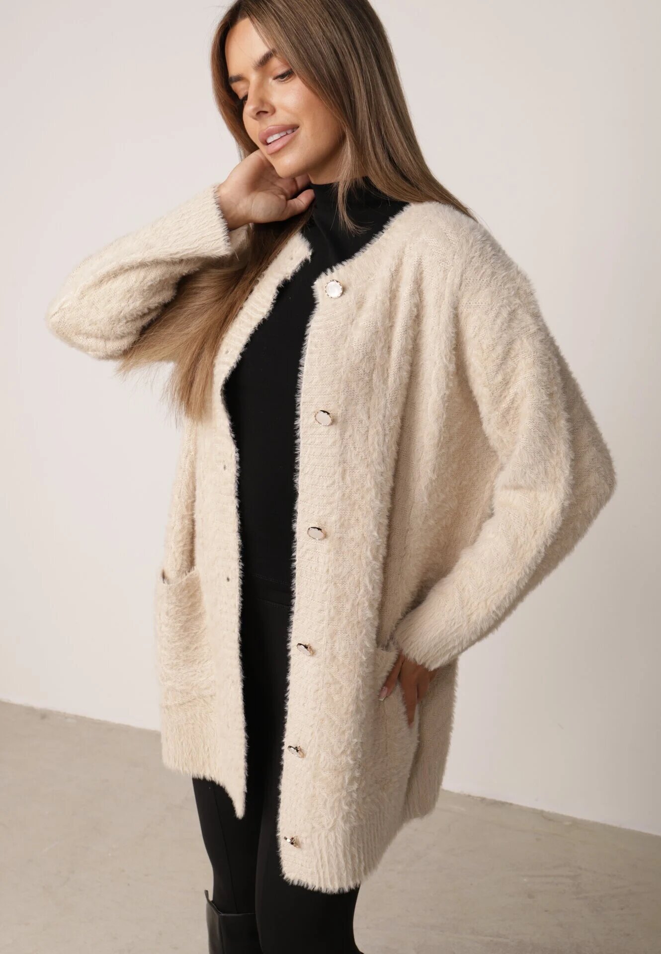 j&x Cardigan din lână croială lungă cu buzunare și nasturi decorativi Opejta Bej