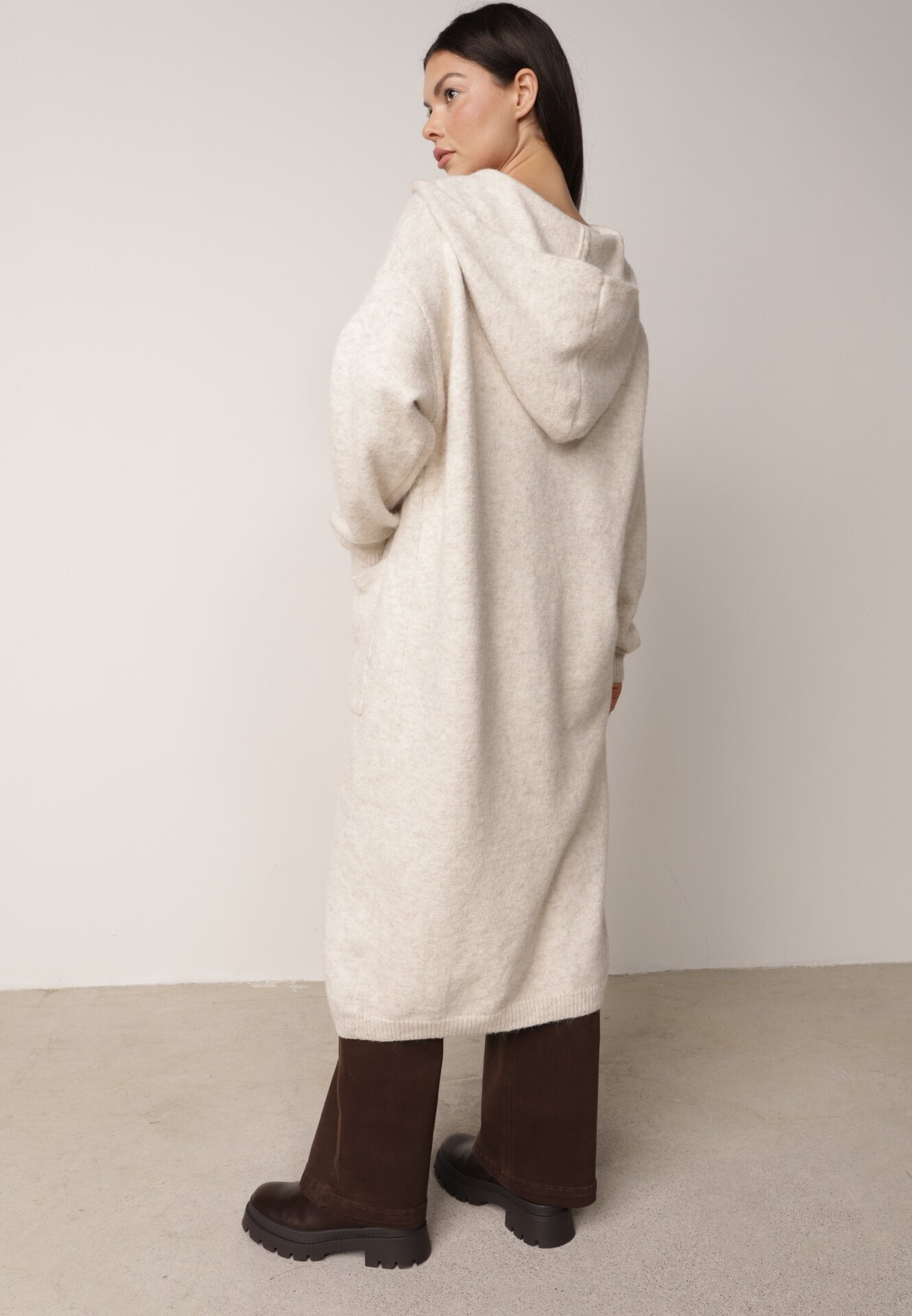j&x Cardigan lung fără închidere cu lână cu glugă și broșă decorativă Saromia Bej