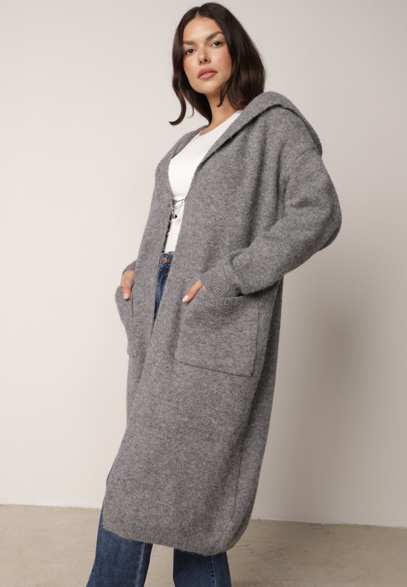 j&x Cardigan lung fără închidere cu lână cu glugă și broșă decorativă Saromia Gri