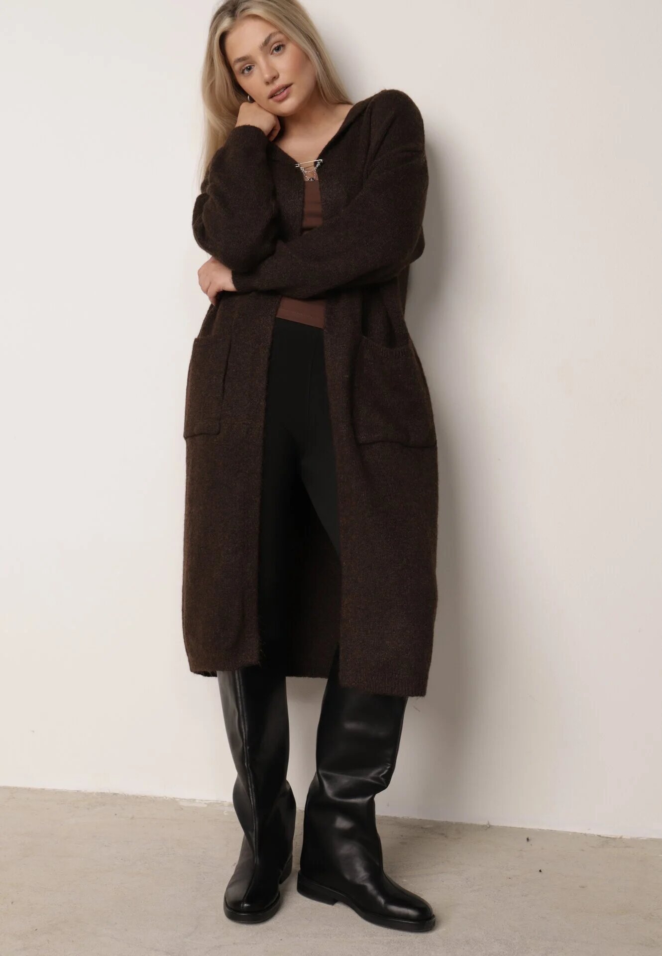 j&x Cardigan lung fără închidere cu lână cu glugă și broșă decorativă Saromia Maro