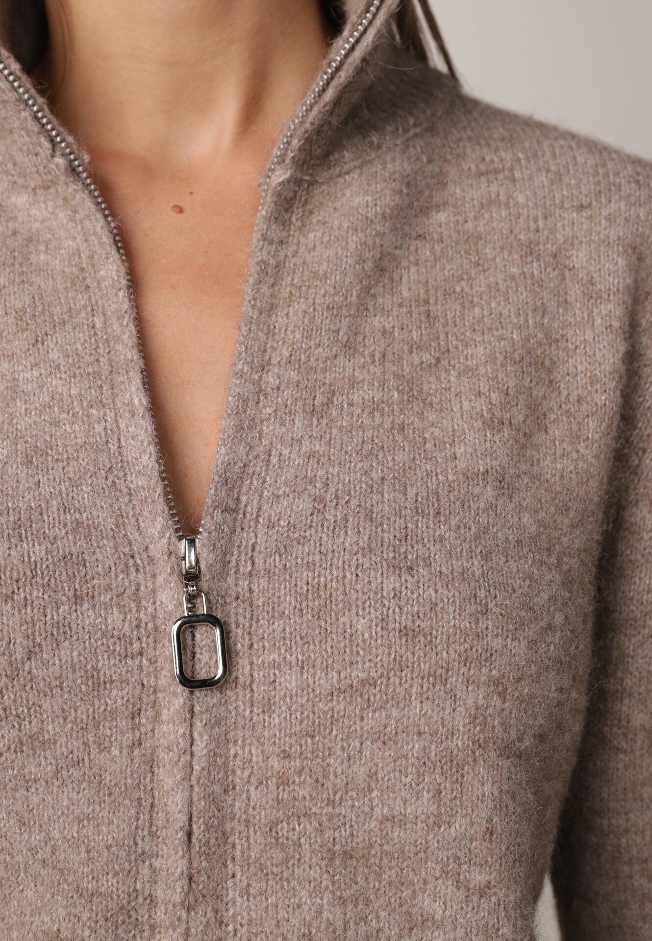 j&x Cardigan simplu cu fermoar cu guler tip tunică din tricot cu lână și bumbac Corraine Bej închis