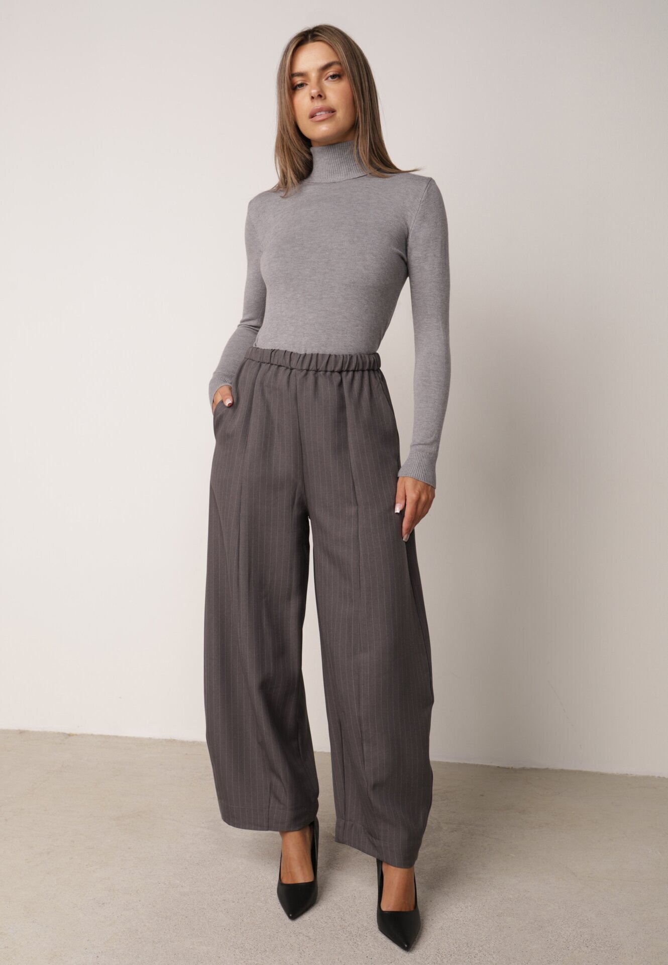 j&x Cu guler înalt din viscoză în stil clasic Timme Gri