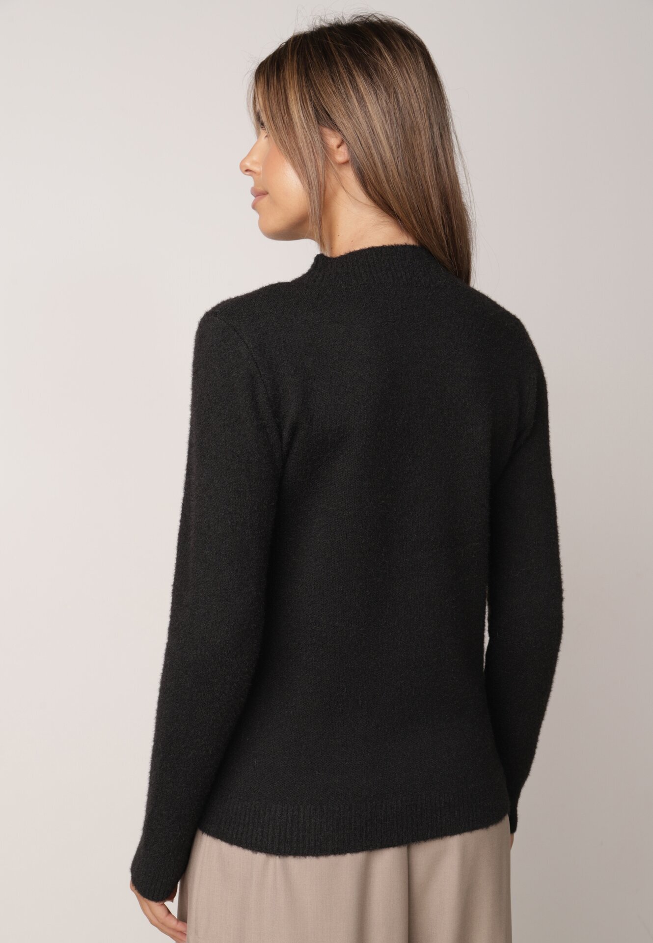 j&x Cu guler înalt minimalist cu lână și manșete striate Jazuria Negru