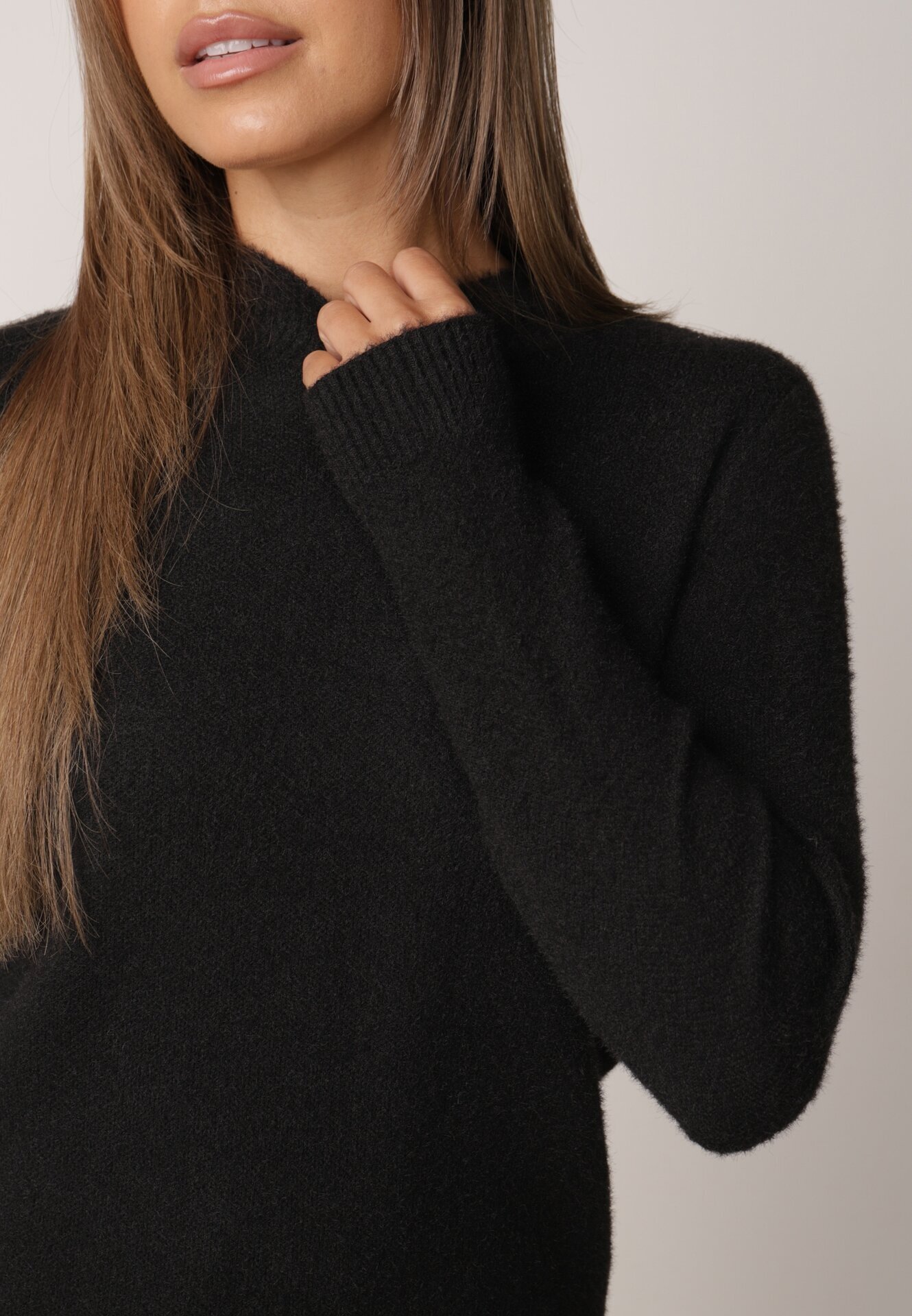 j&x Cu guler înalt minimalist cu lână și manșete striate Jazuria Negru