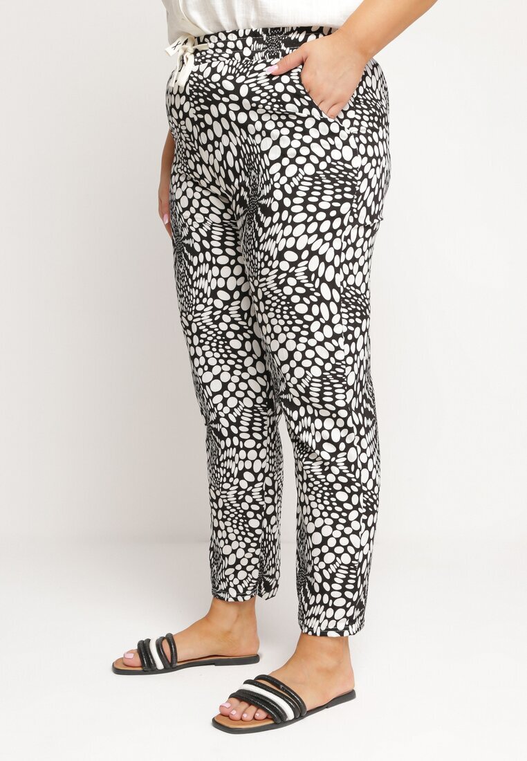 j&x Pantaloni Alb-Negru Regular cu elastic în talie și decolteu abstract Cleava