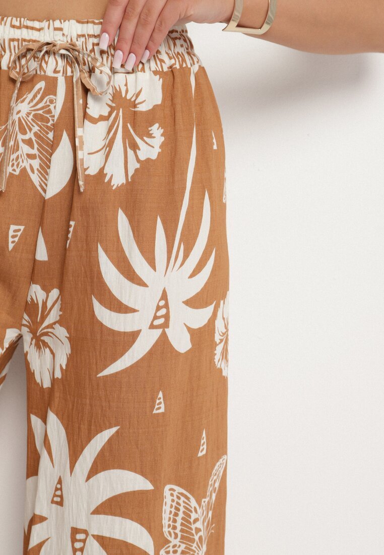 j&x Pantaloni Maro cu Imprimeu Tropical și cu Picioare Largi Emivelli