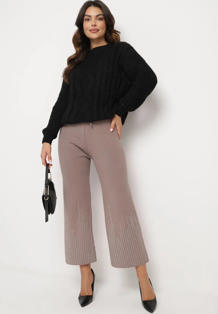 j&x Pantaloni maro deschis largi cu talie înaltă și elastic în talie decorați cu strasuri Saviane