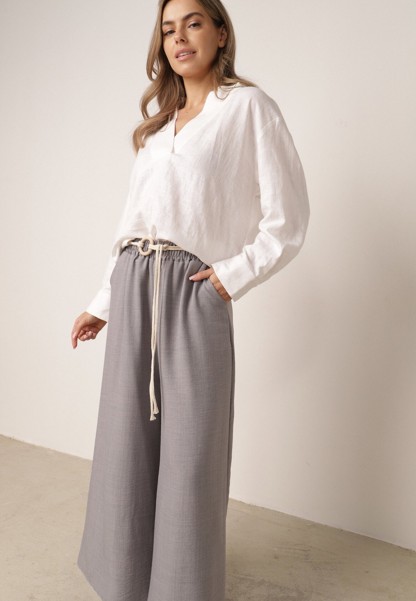 j&x Pantaloni palazzo largi din vâscoză cu talie înaltă și șnur Calamia Gri