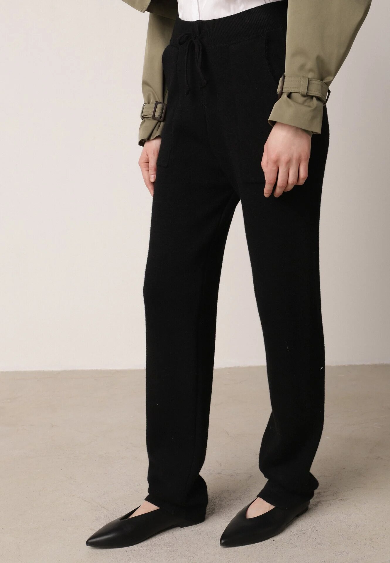 j&x Pantaloni Tricotați Negri cu Lână și Buzunare Decorative Monilana
