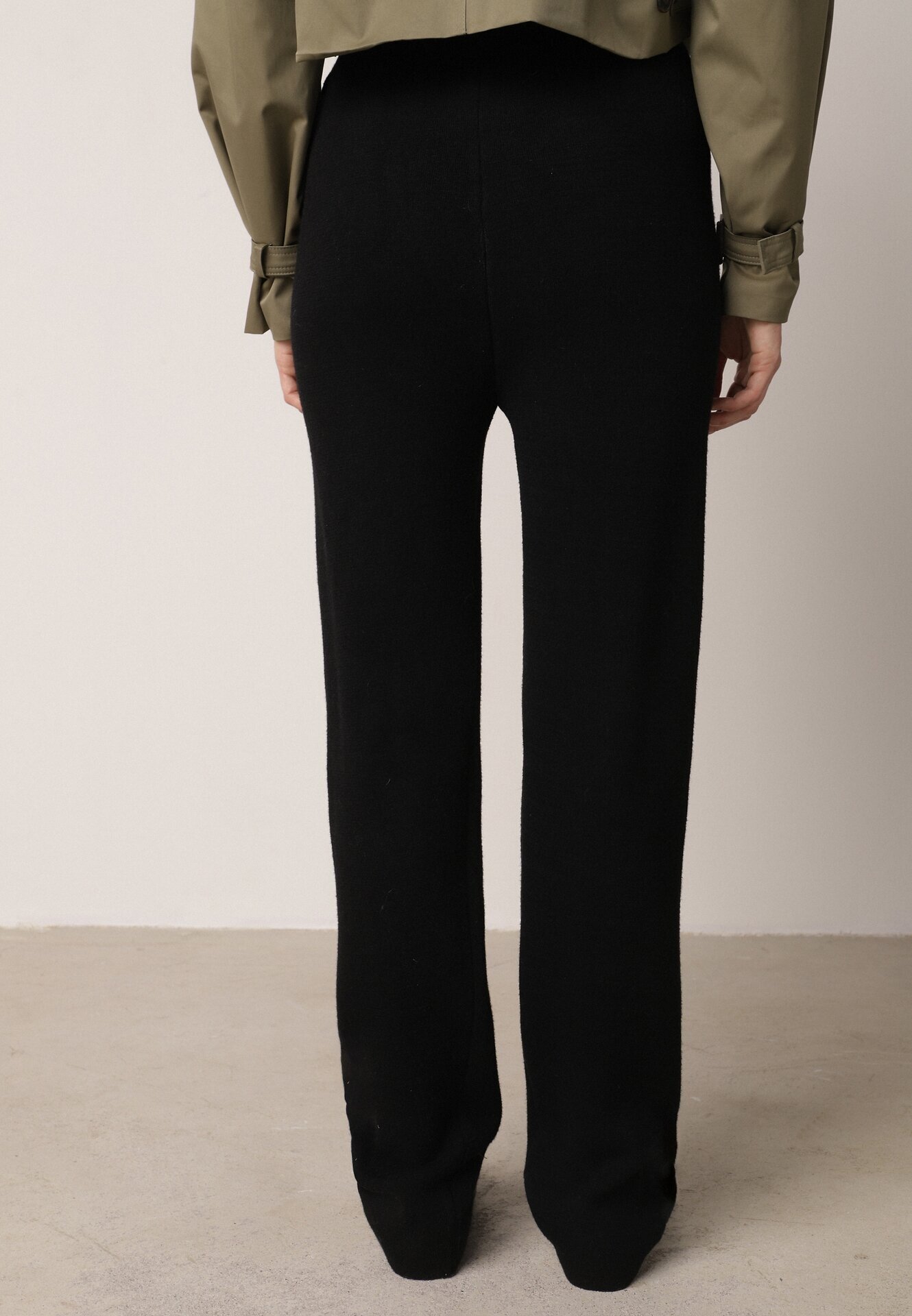 j&x Pantaloni Tricotați Negri cu Lână și Buzunare Decorative Monilana
