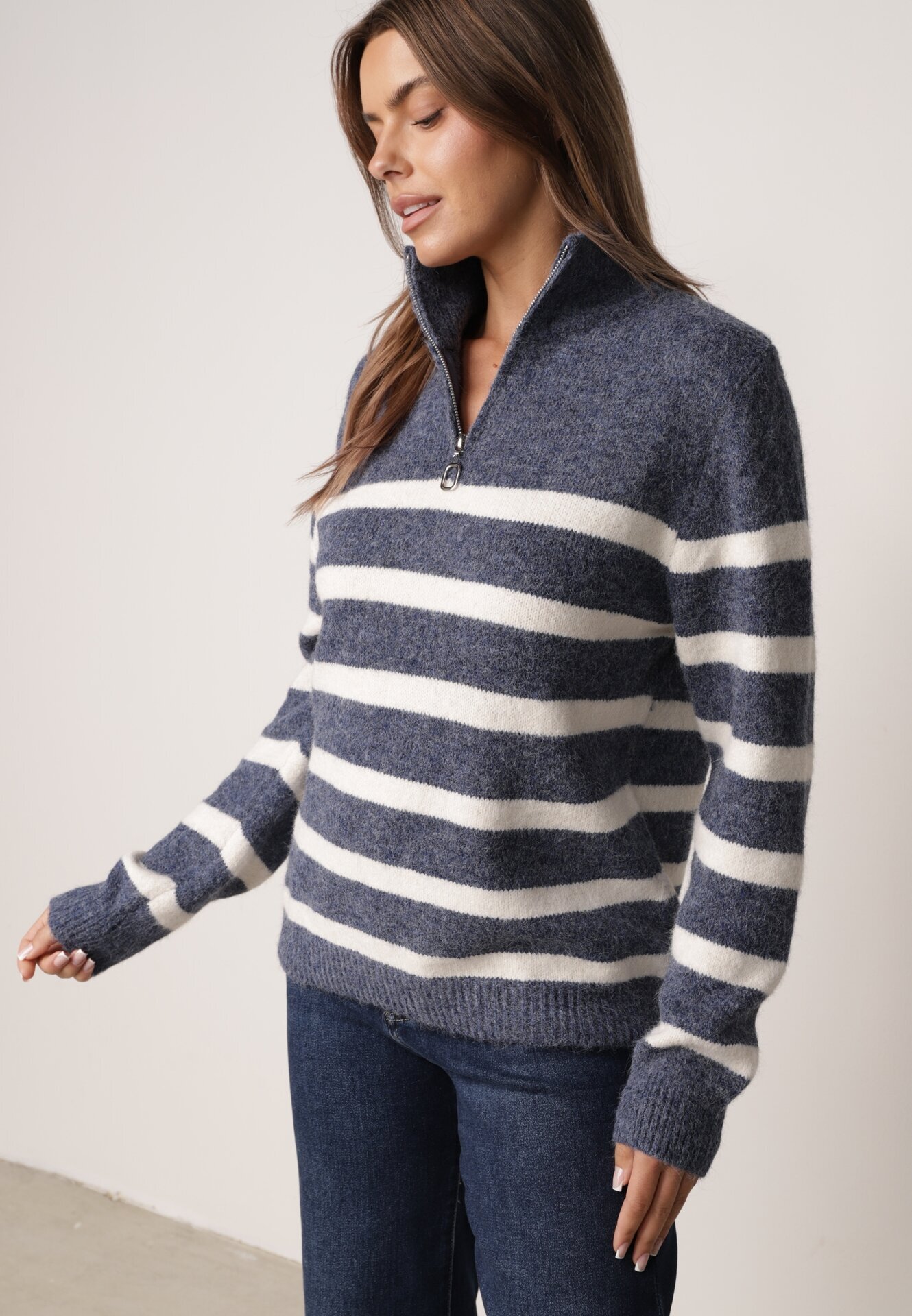 j&x Pulover cu bumbac și lână în dungi orizontale cu guler tip tunică și fermoar Tefrota Albastru