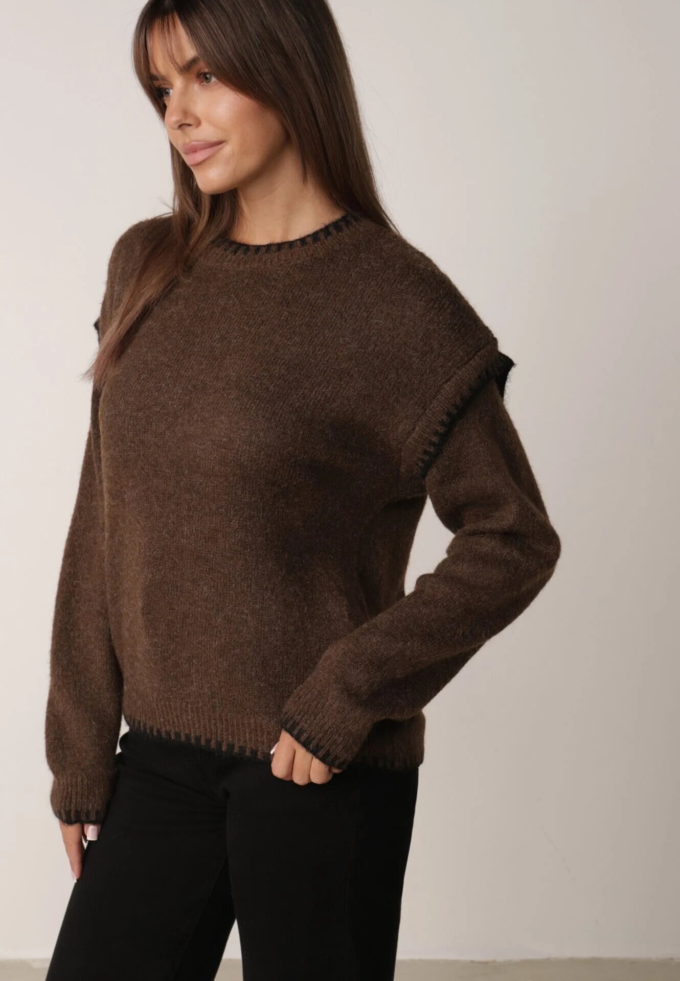 j&x Pulover cu lână bumbac și cusături decorative Mapeia Maro