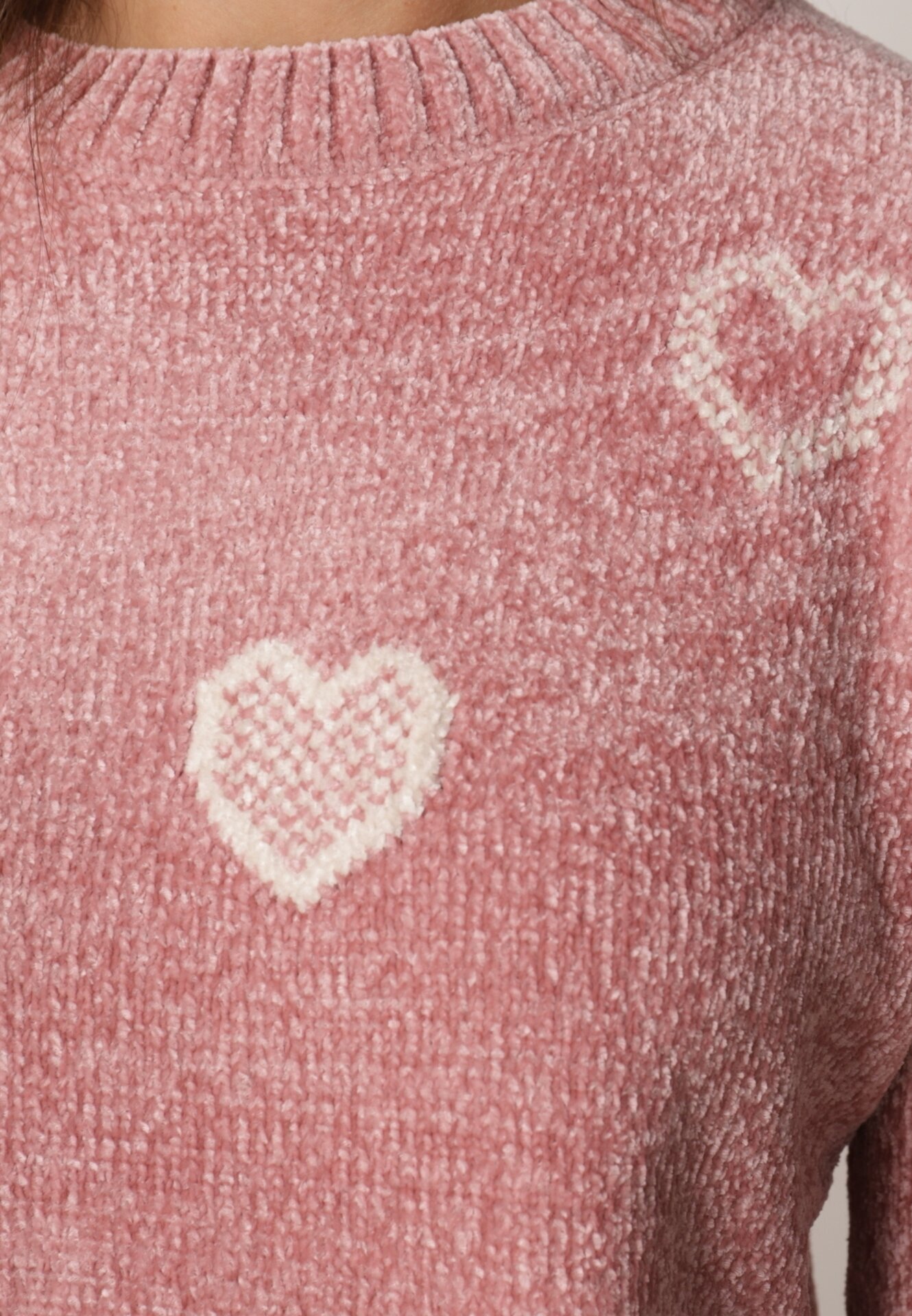 j&x Pulover din bumbac decorat cu motiv de inimi Lovric Roz