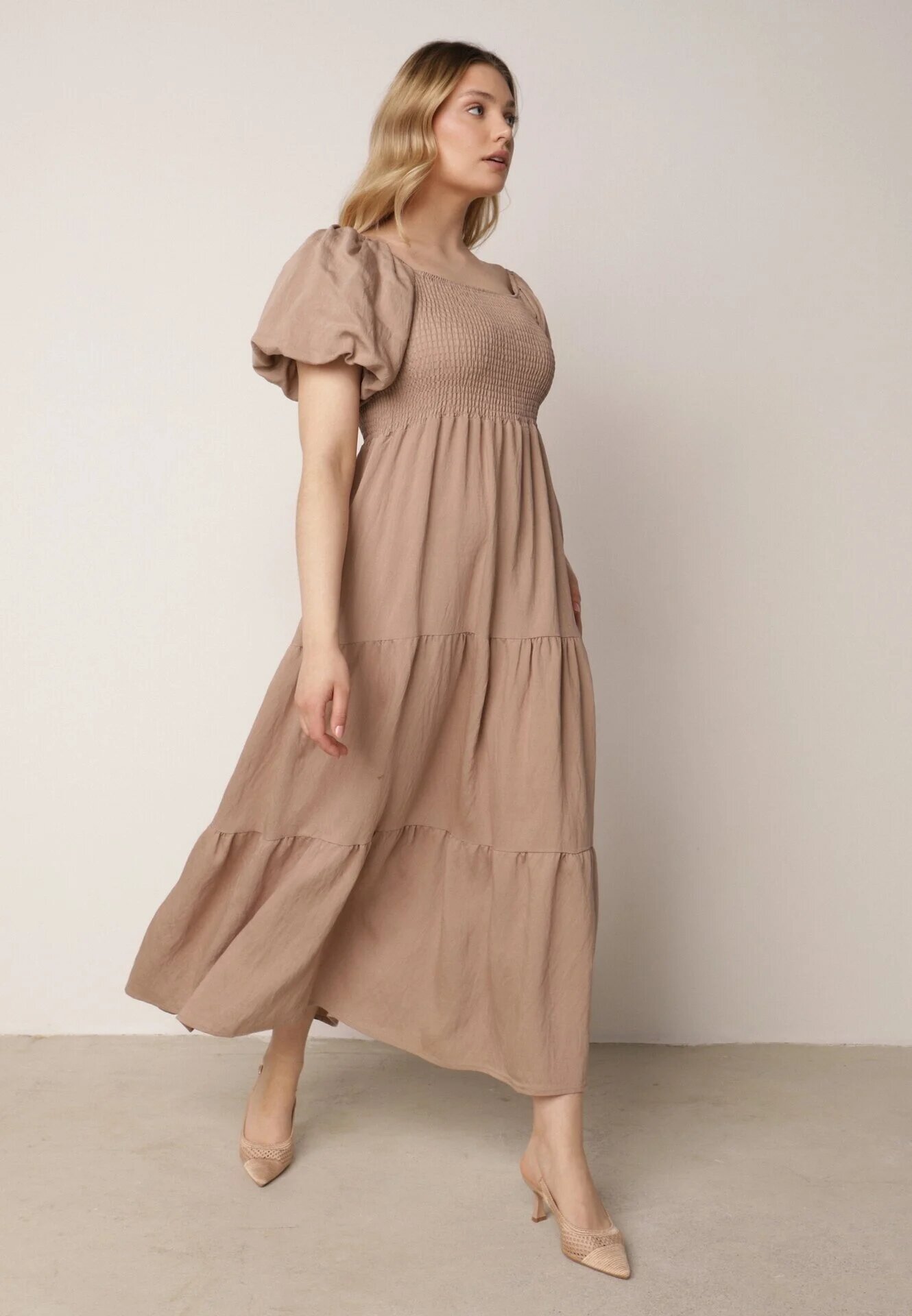 j&x Rochie Bej
