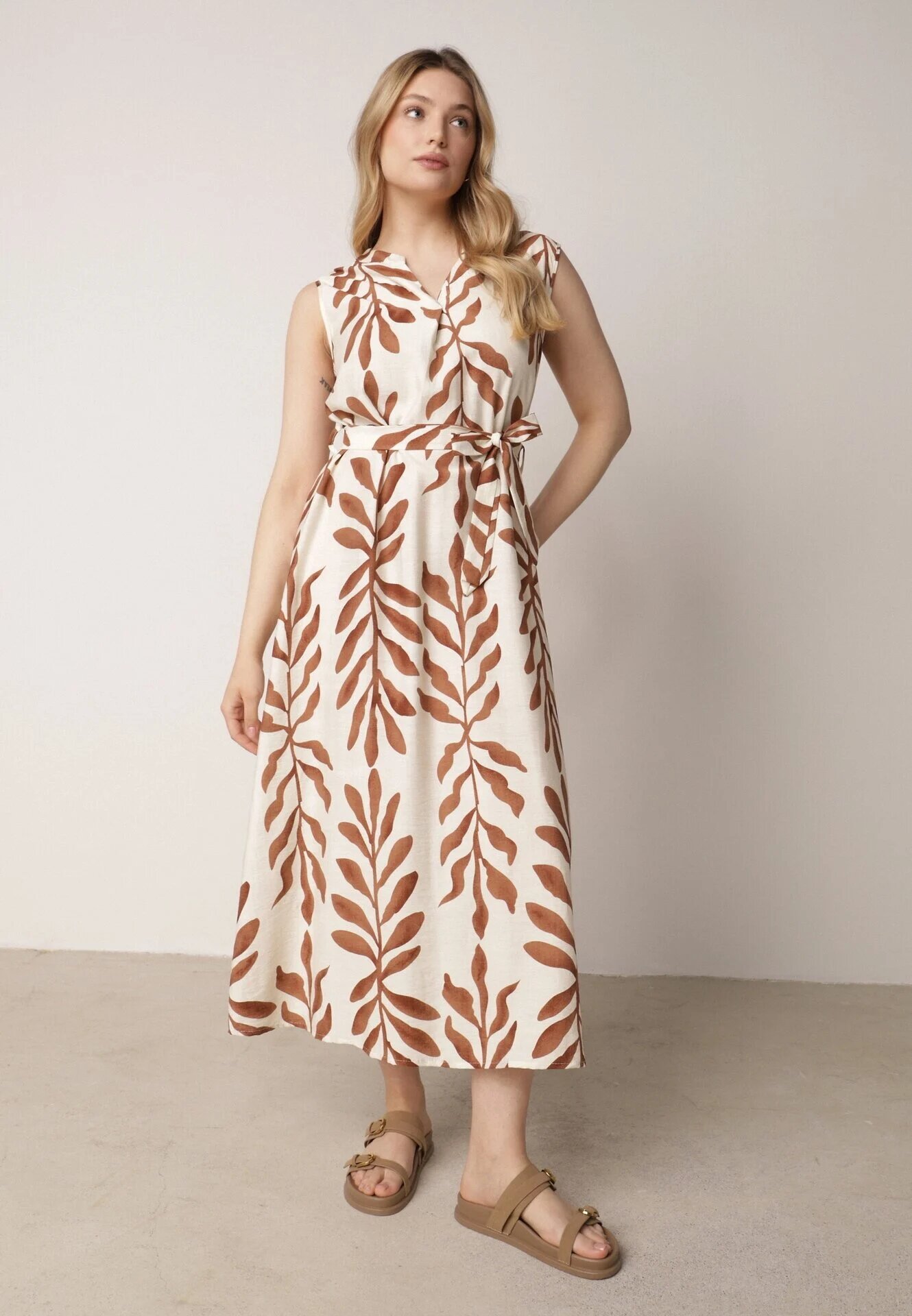 j&x Rochie Bej